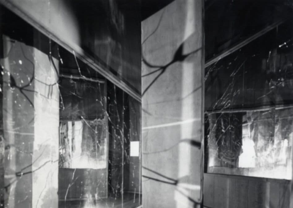  Space with broken mirrors, installation by Aldo van Eyck, Triennale di Milano 1968. Photo: Archivio Triennale di Milano. 
