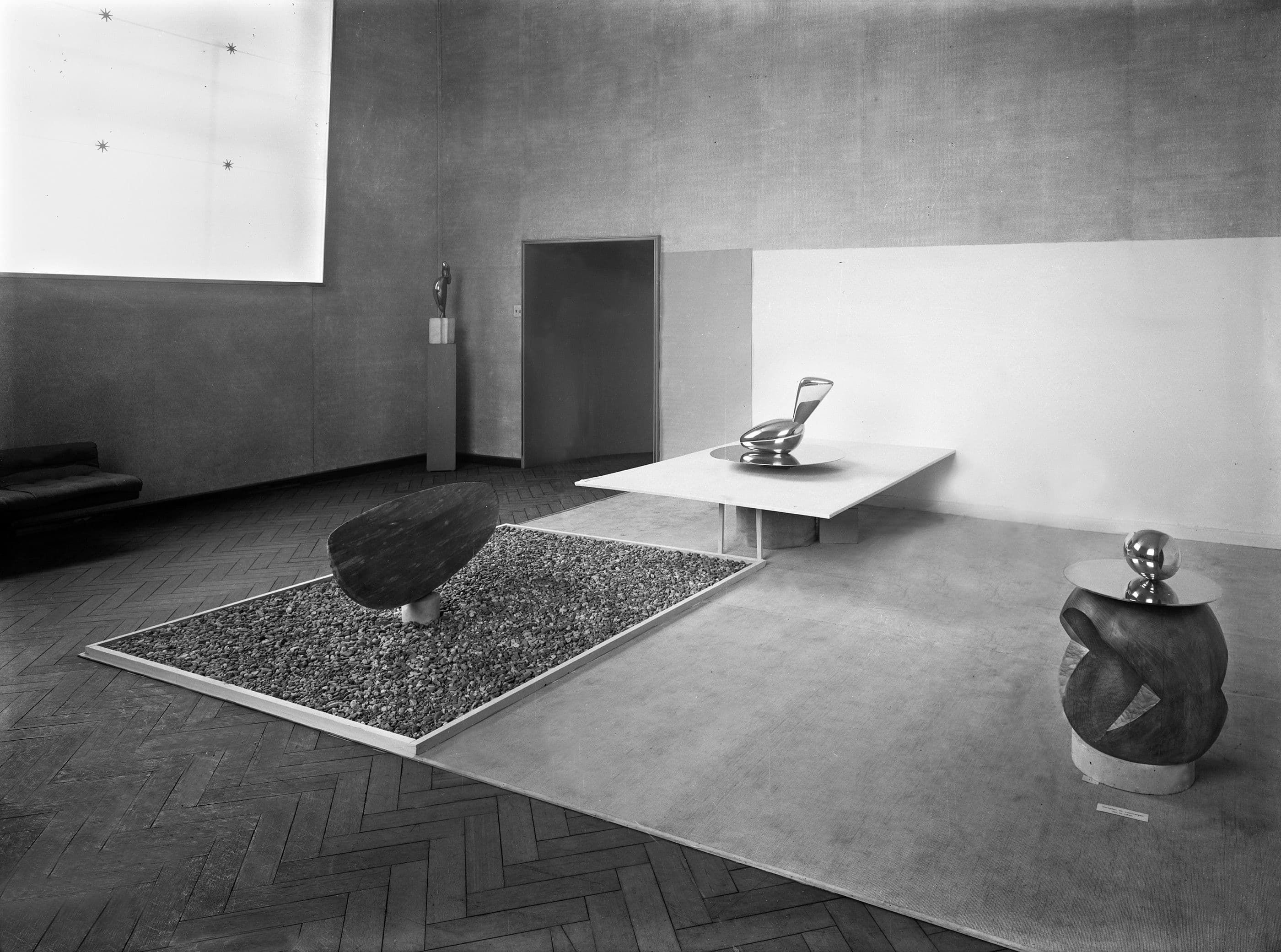 Exhibition Abstract Art, 1938. Photo: Stedelijk Museum Amsterdam 