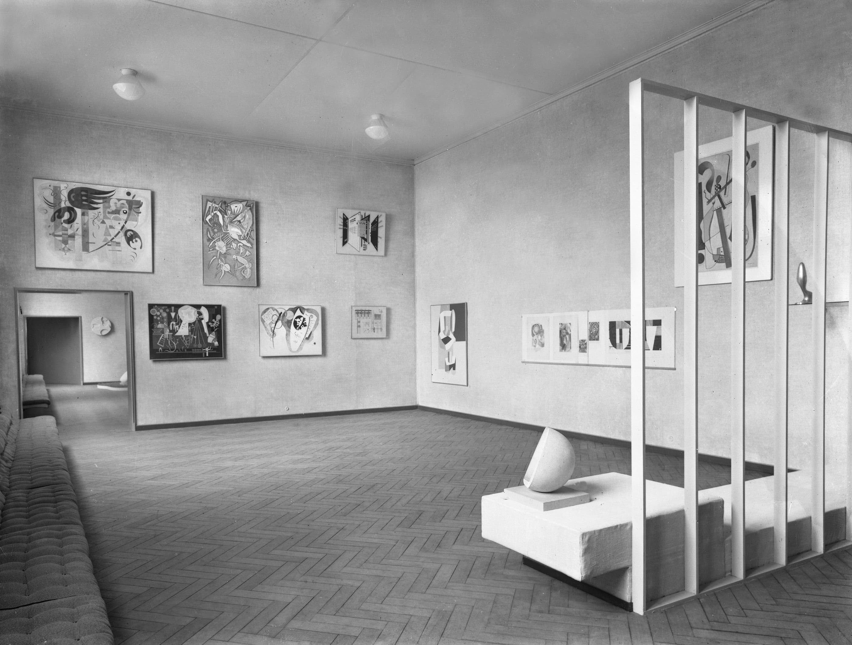 Exhibition Abstract Art, 1938. Photo: Stedelijk Museum Amsterdam 