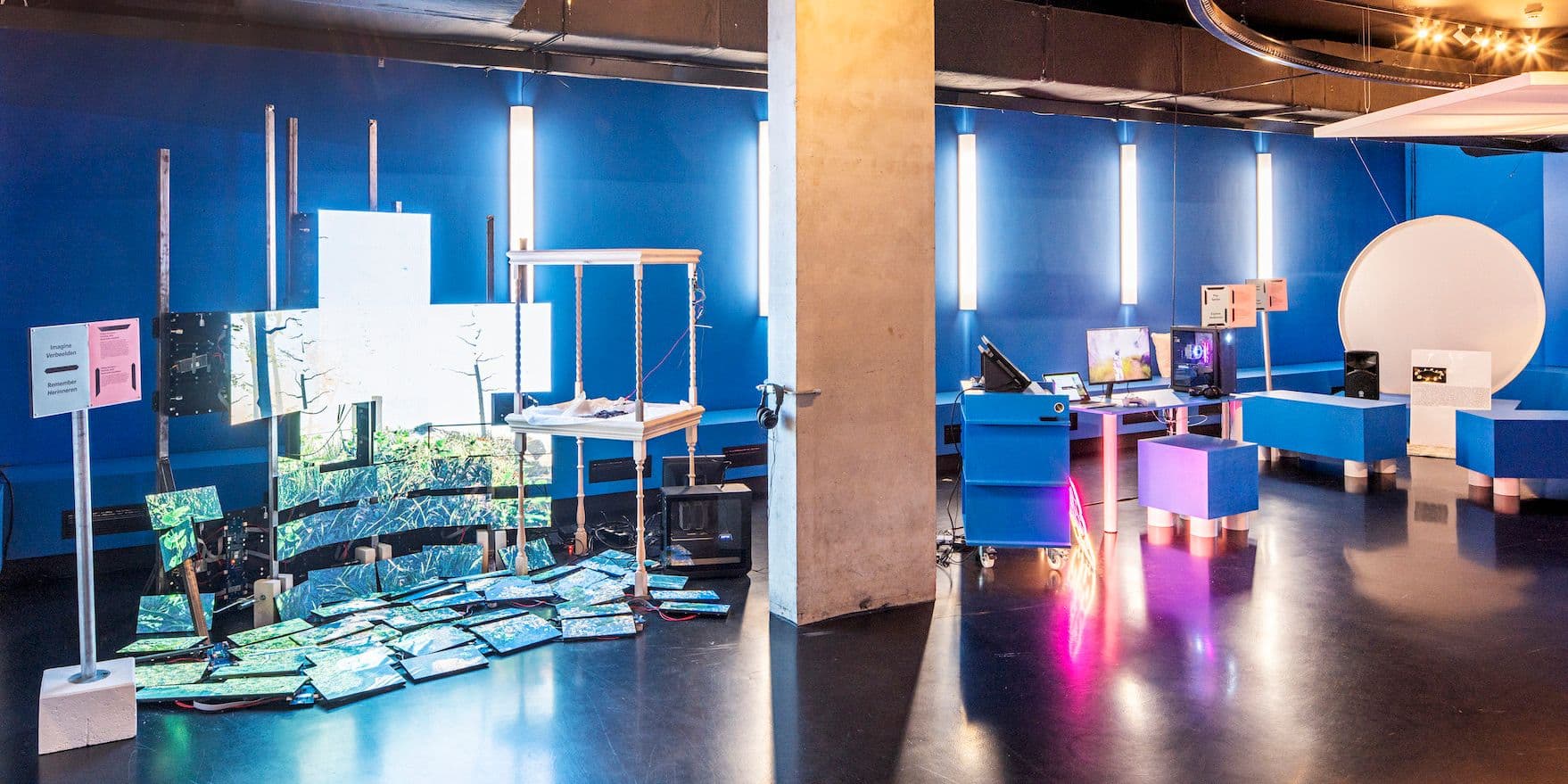 -1 overzichtsfoto van de tentoonstelling