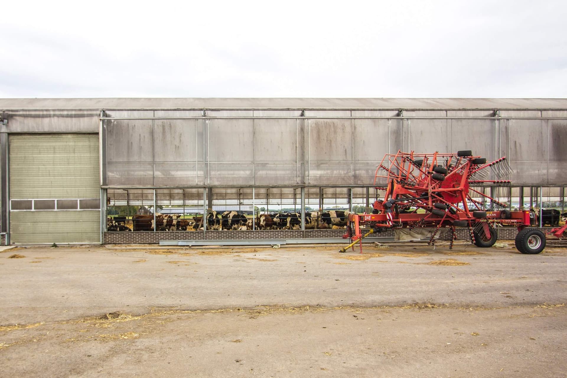 Dairy farm De Klaverhof, Moerdijk, 2018. Photo: Victor Muñoz Sanz. 