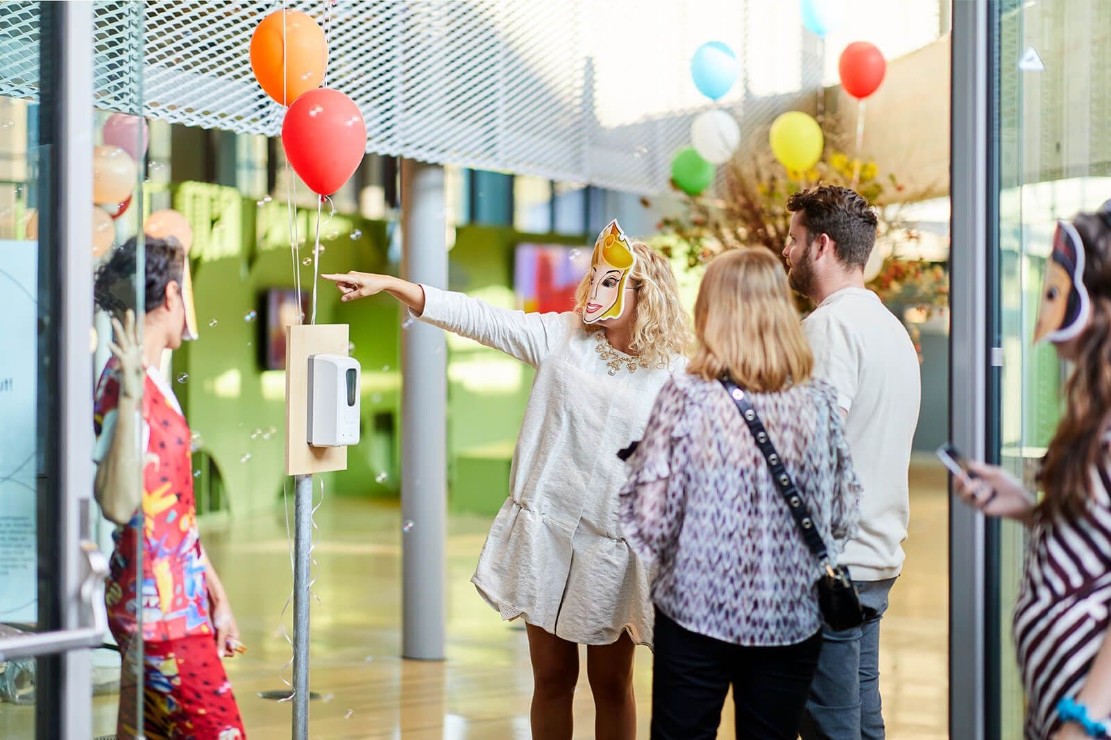 Opening ‘De architectuur van een wondere wereld’, 4 september 2021 in Het Nieuwe Instituut. Foto: Aad Hoogendoorn.  