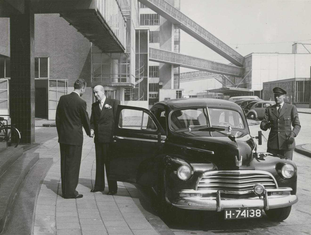 Mr Sonneveld arriving at the Nelle factory. Collection Het Nieuwe Instituut. On loan from BIHS 