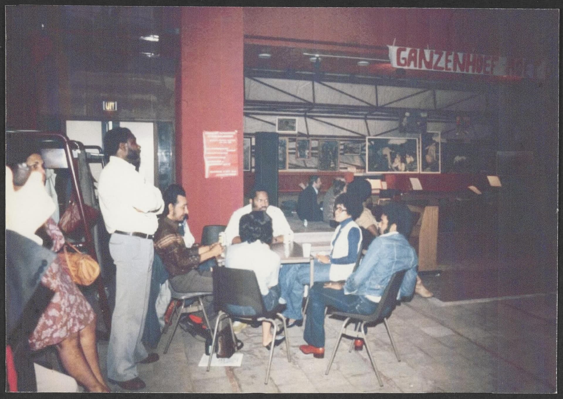 Paul Haffmans. Sub-Centrum Ganzenhoef, Bijlmermeer Amsterdam, ca. 1977. Opdrachtgever: Stichting Ontwikkeling Subcentra Bijlmermeer. Collectie Het Nieuwe Instituut, HAFFph44 