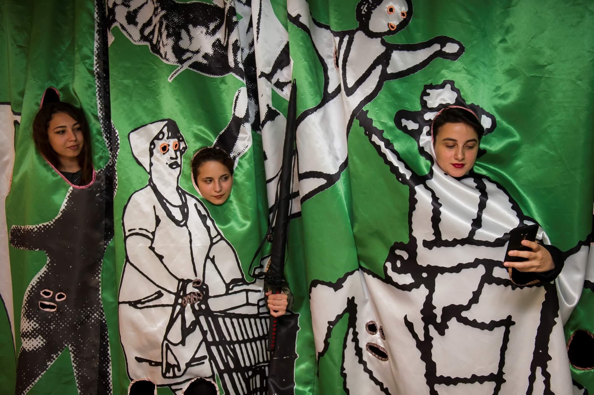 MOS, Installation No. 14 (Selfie Curtain). Photo: Poyraz Tütüncü. 