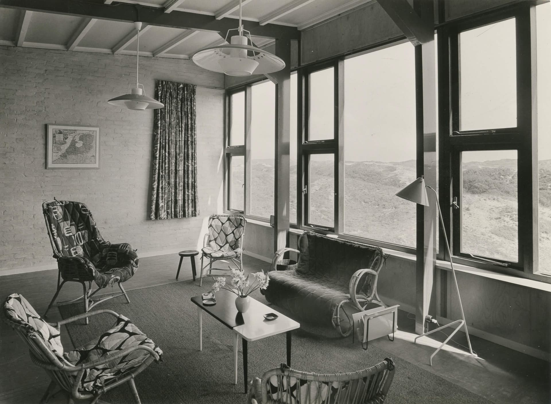 A. Komter, Holiday Home for the Levy Family, Bergen aan Zee, 1954. Photo Jan Versnel. Collection Het Nieuwe Instituut, KOMT f45.  