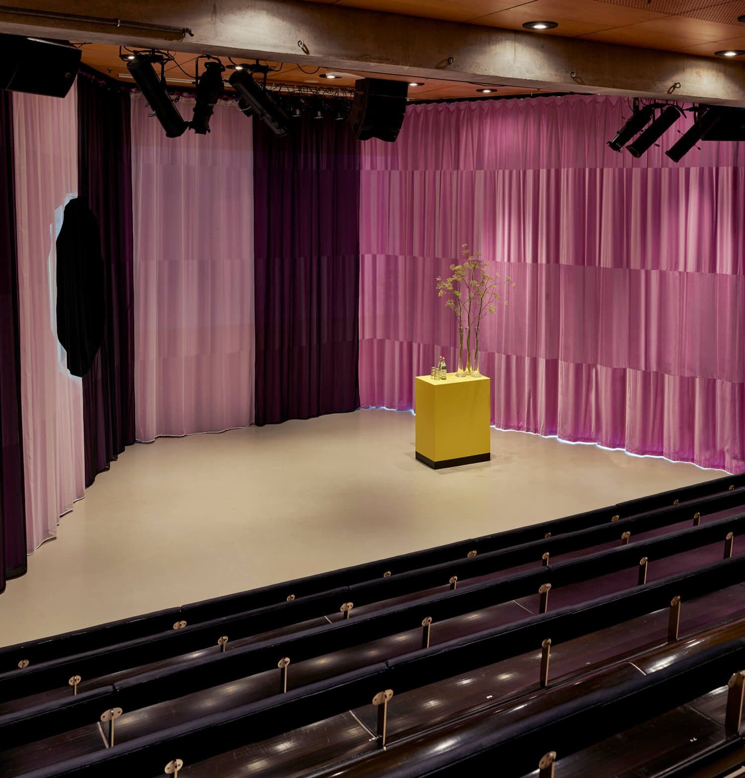 Auditorium. Photo Pim Top 