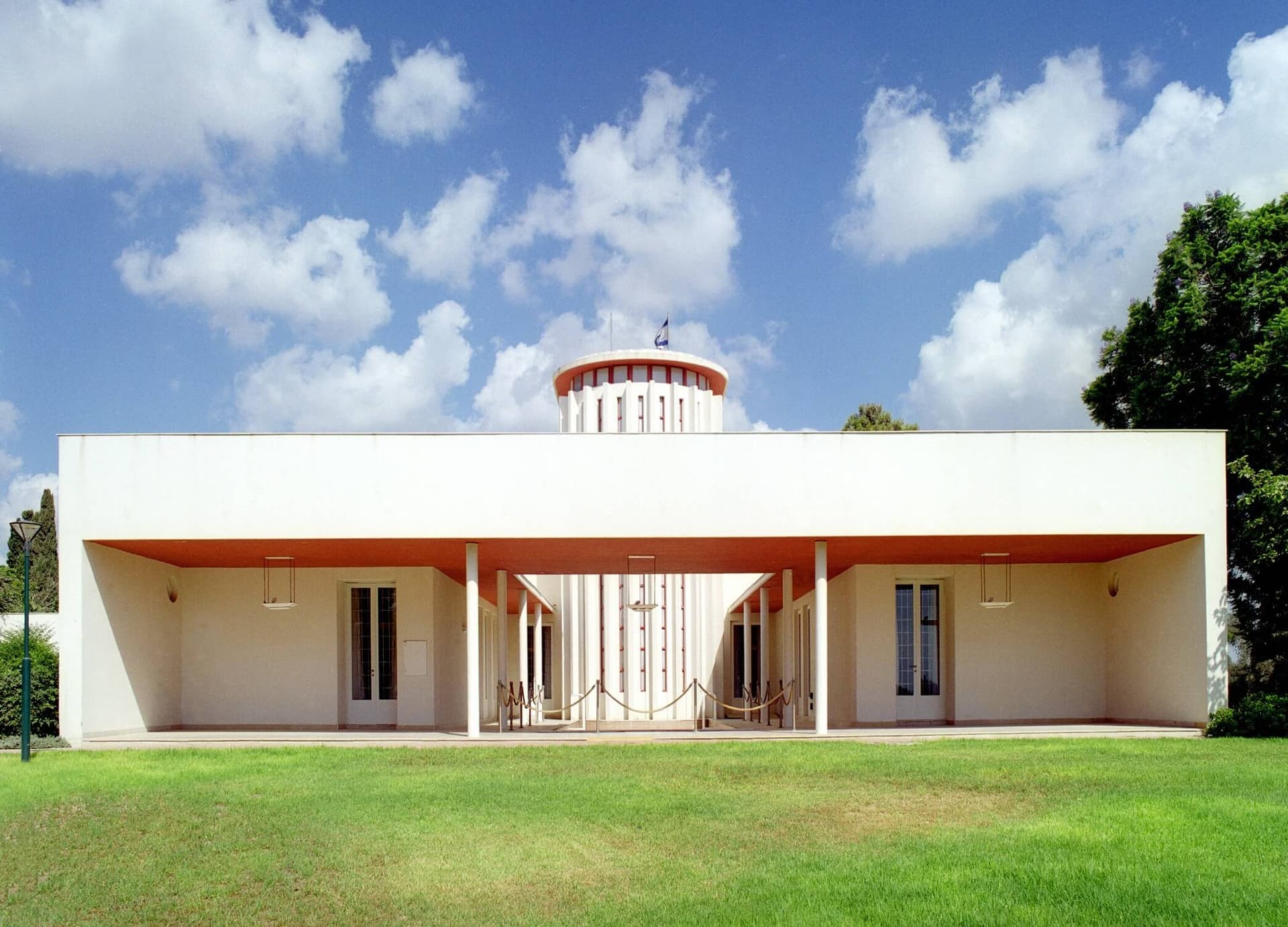 Weizmann House, van architect Erich Mendelsohn. Foto Weizmann Institute of Science.  