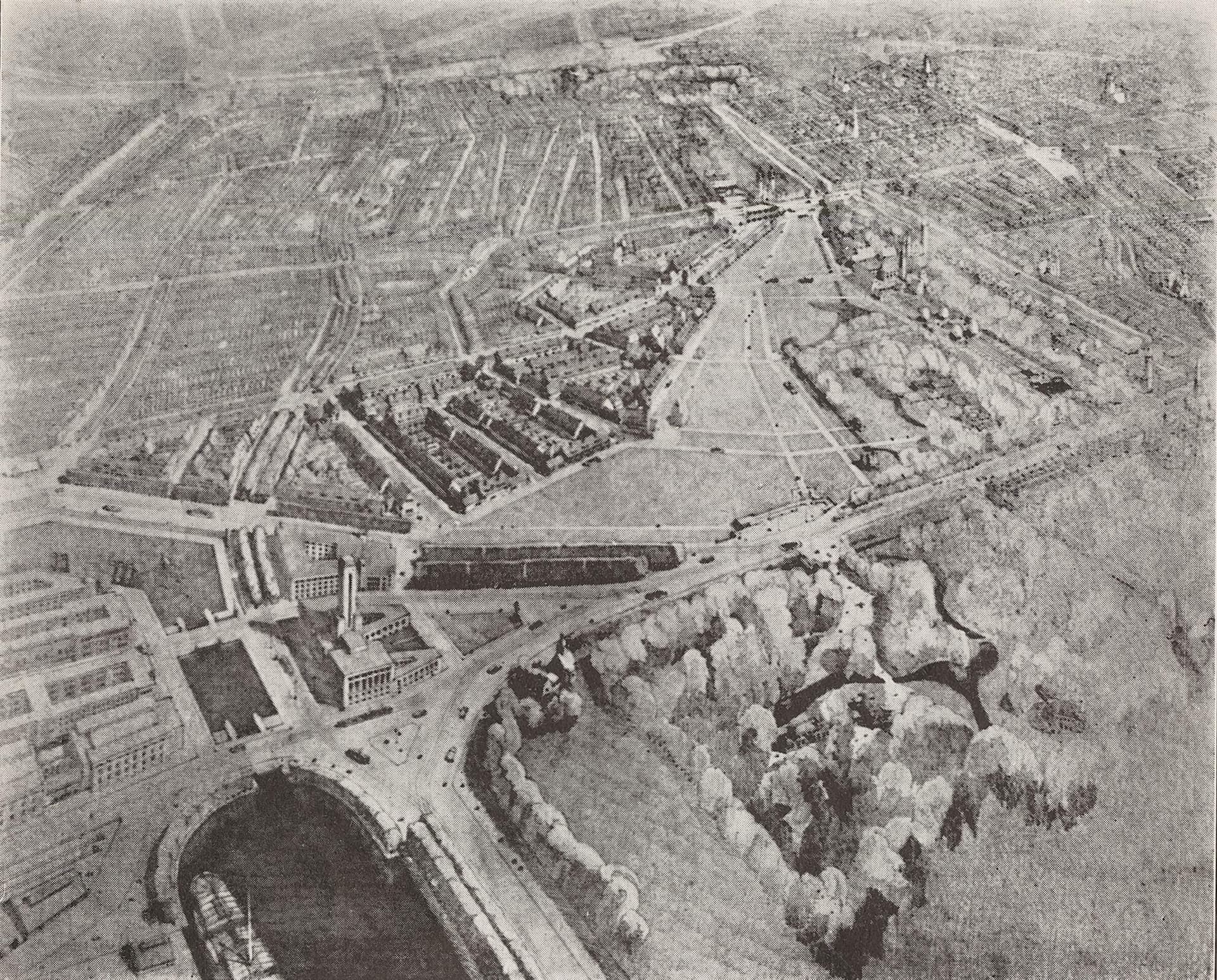 W. G. Witteveen. Uitbreidingsplan Dijkzigt, 1927. Het Land van Hoboken gezien vanuit het zuiden richting de Nieuwe Binnenweg. W.G. Witteveen, Het uitbreidingsplan voor het Land van Hoboken, Rotterdam, 1927, p.9. Collectie Het Nieuwe Instituut,… 