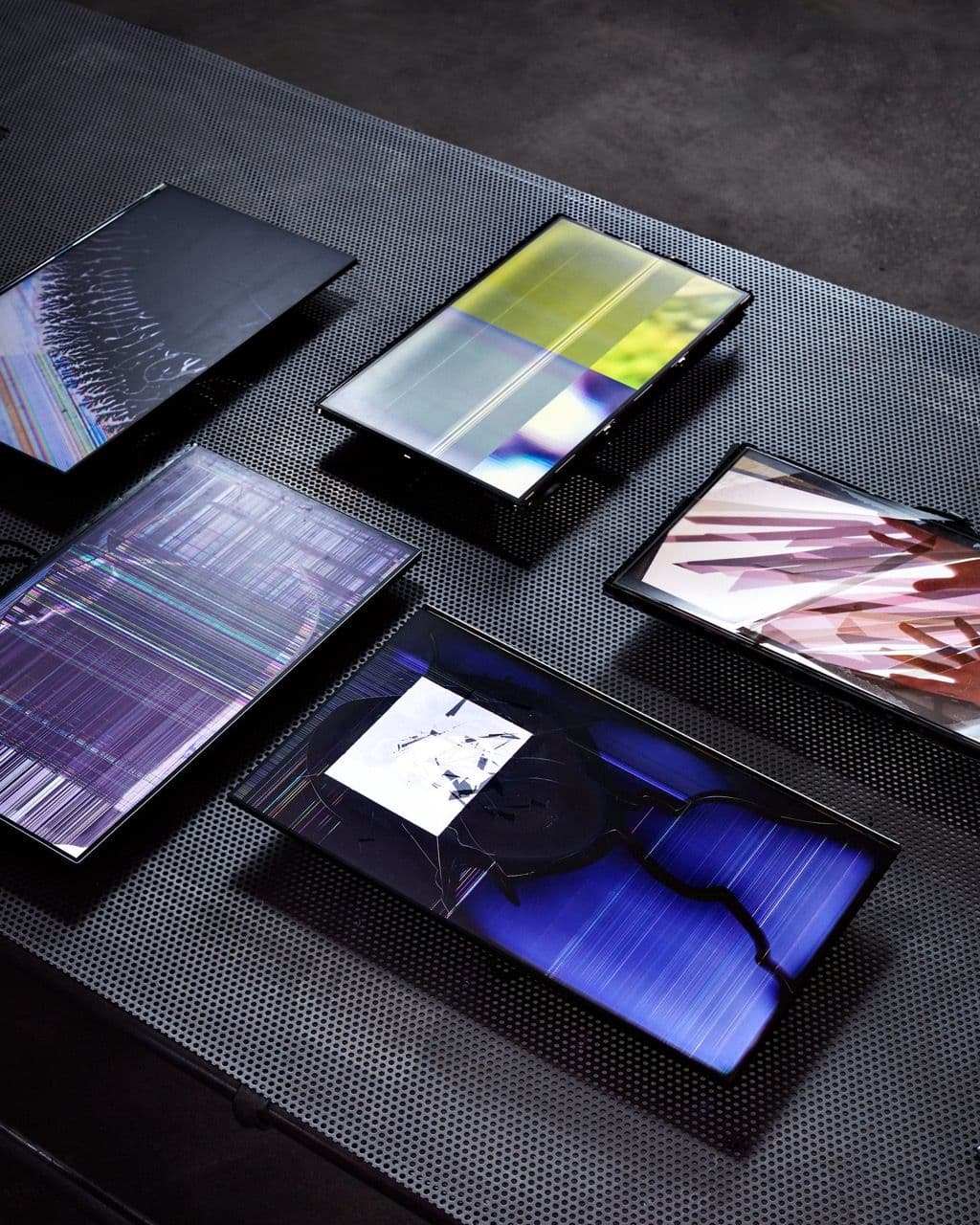 Inside the Surface (2023) by Azusa Matsukubo