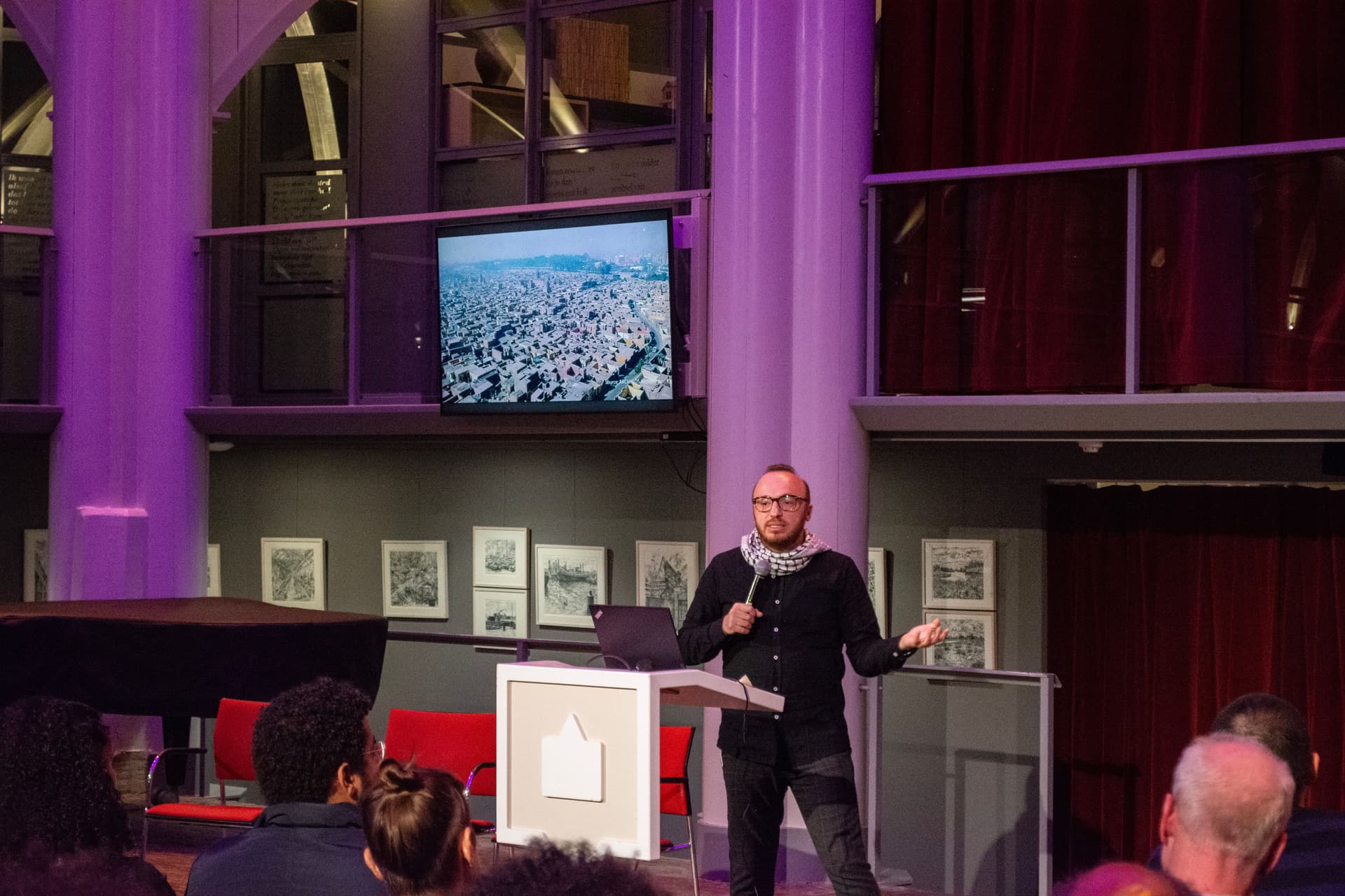 Amr Abotawila gives a presentation during his visit to the Netherlands