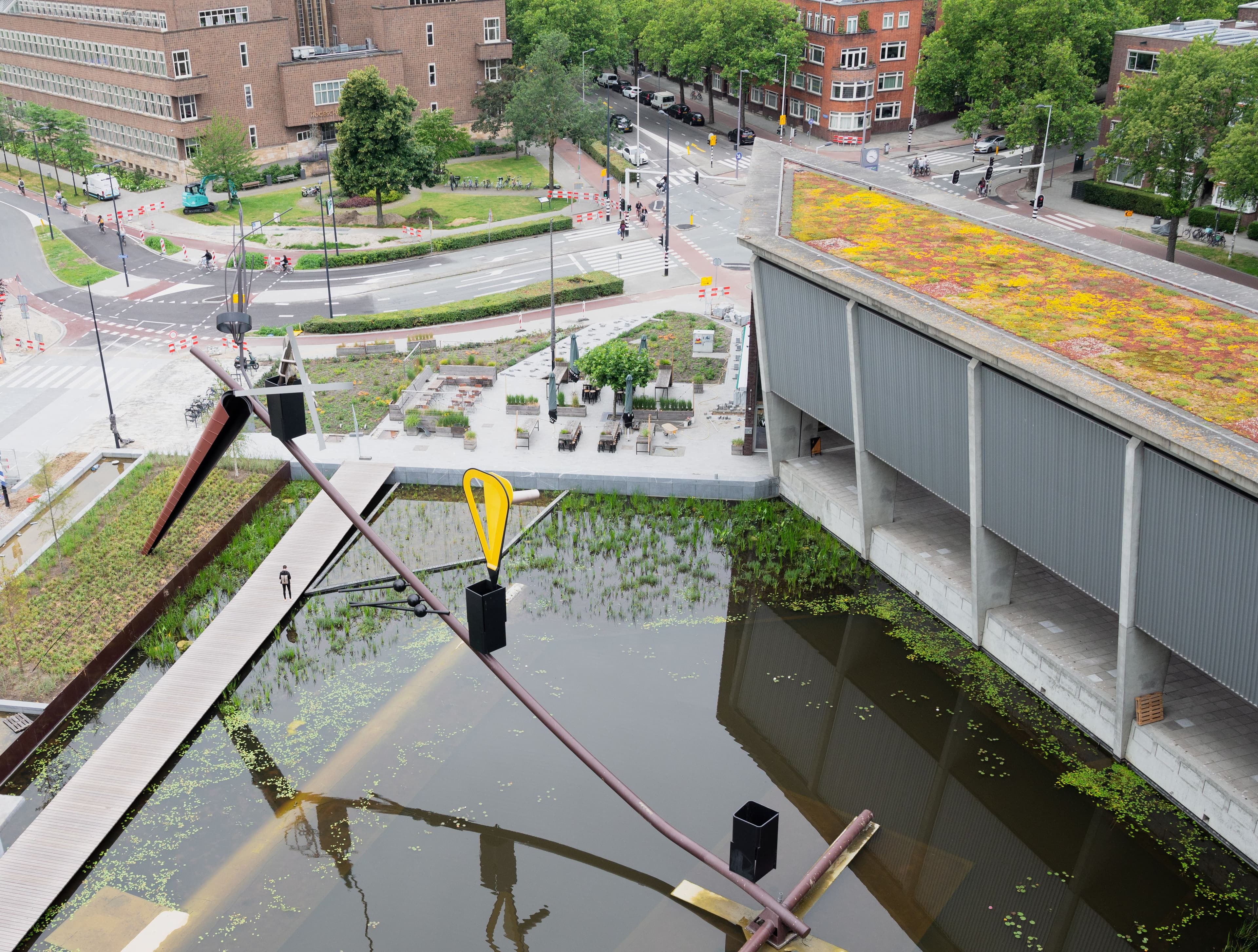 Het groene dak van het Nieuwe Instituut.