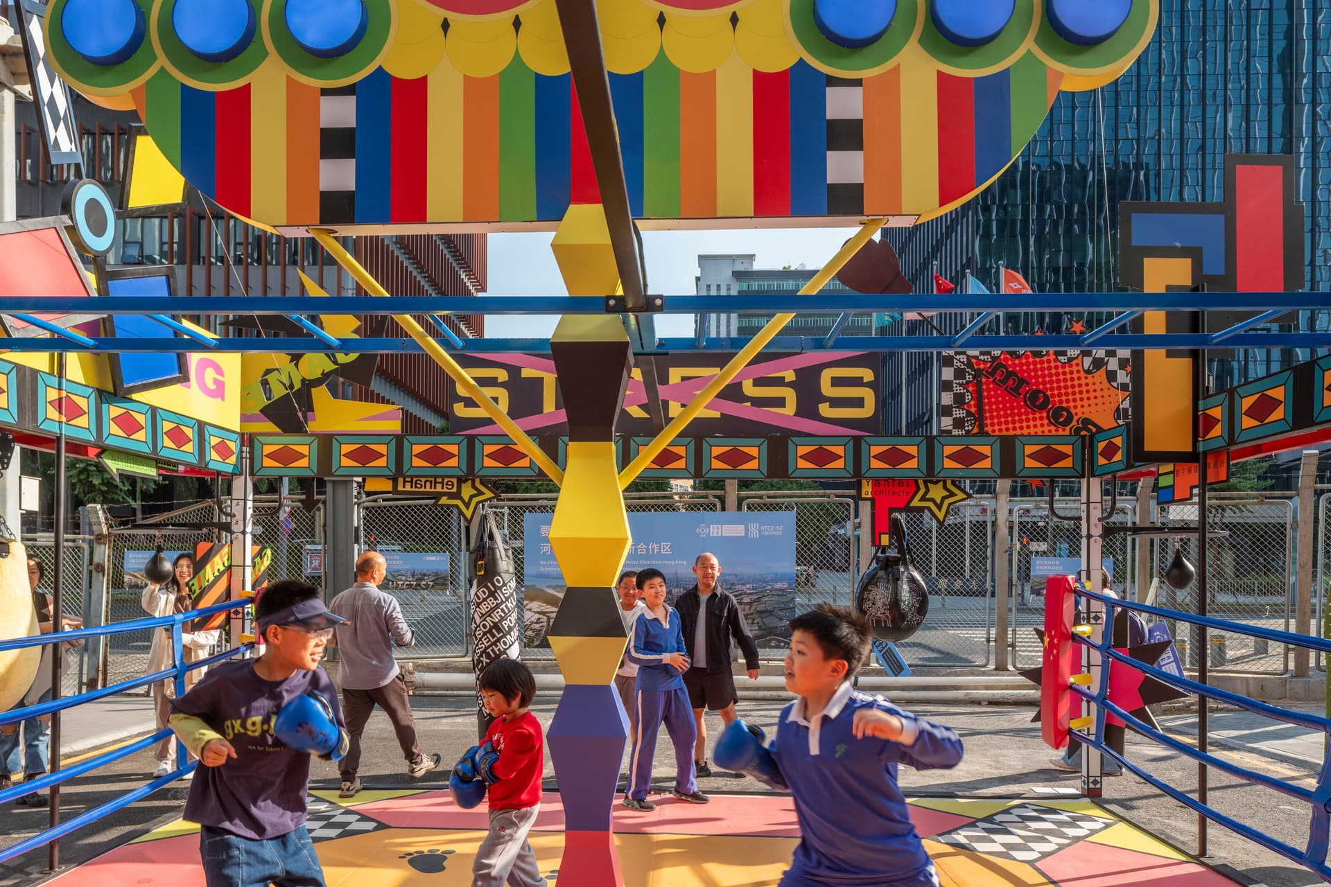 Stress Relief op UABB 2026 in Shenzhen, ontworpen door HyperSity. Foto: Weiqi Jin