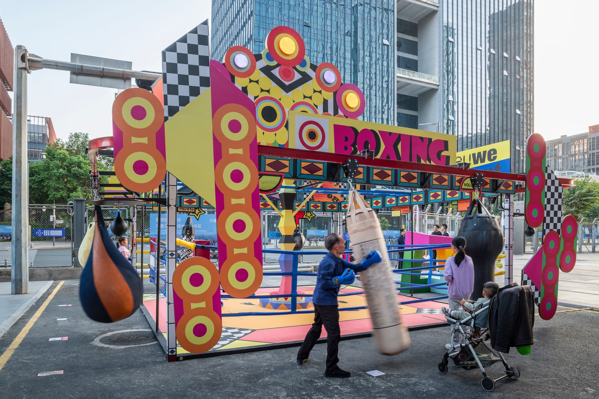 Stress Relief op UABB 2026 in Shenzhen, ontworpen door HyperSity. Foto: Weiqi Jin