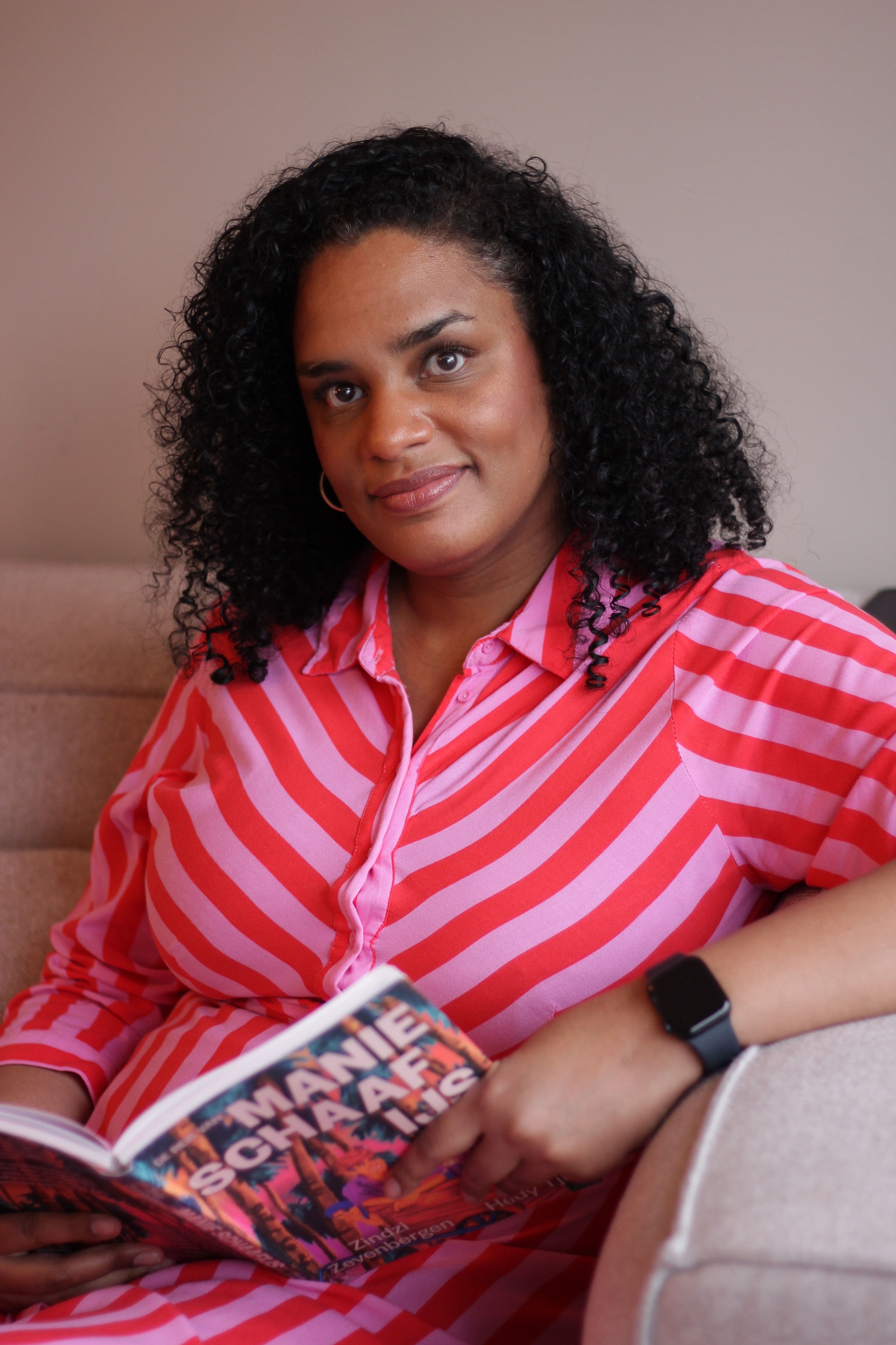 Aisha Plein van de Inclusieve Kinderboekenclub. Foto: Seren Okul.