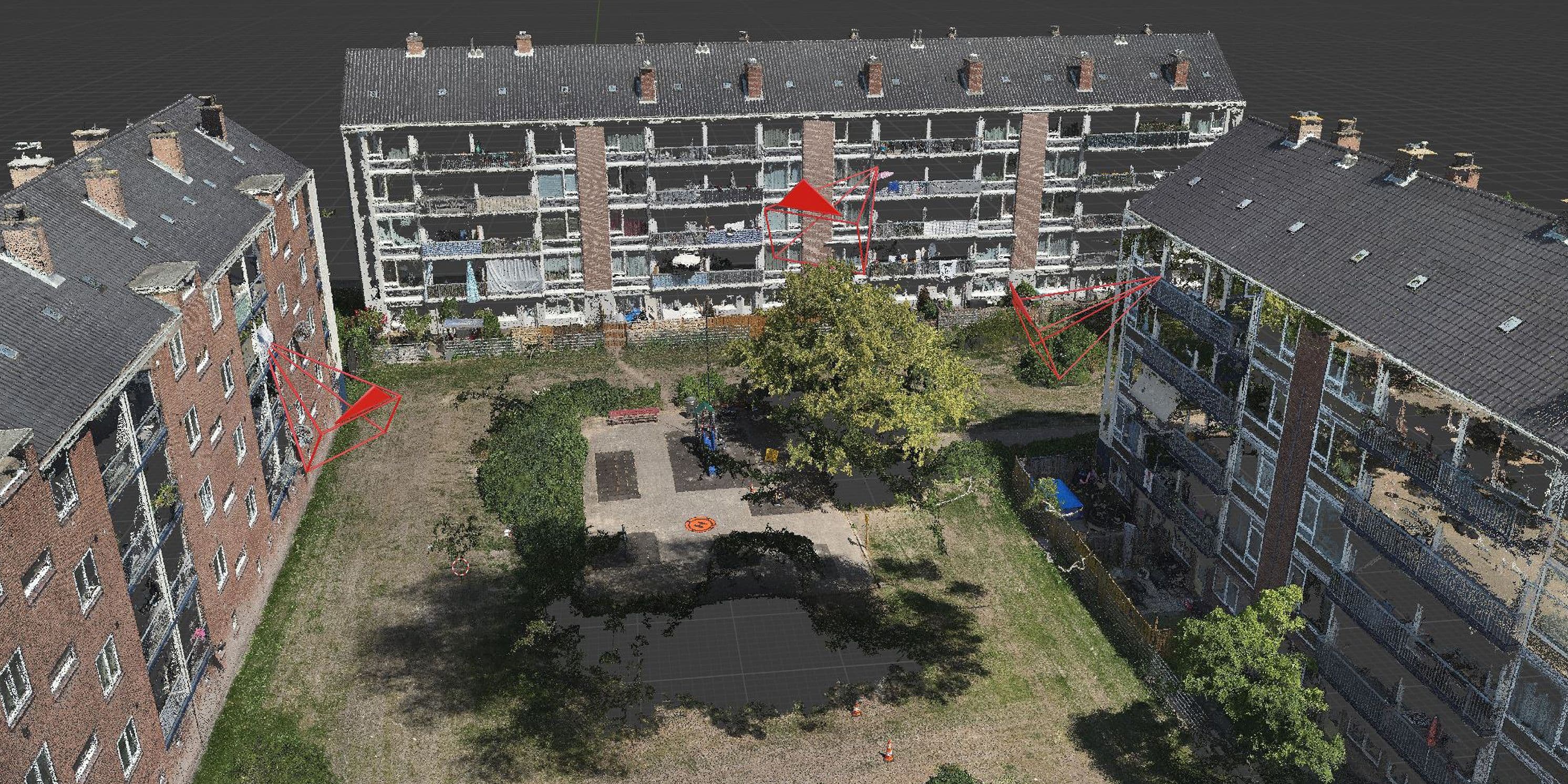 Reconstructie van de binnenplaats in Amsterdam Nieuw-West waar Sammy Baker werd vermoord.