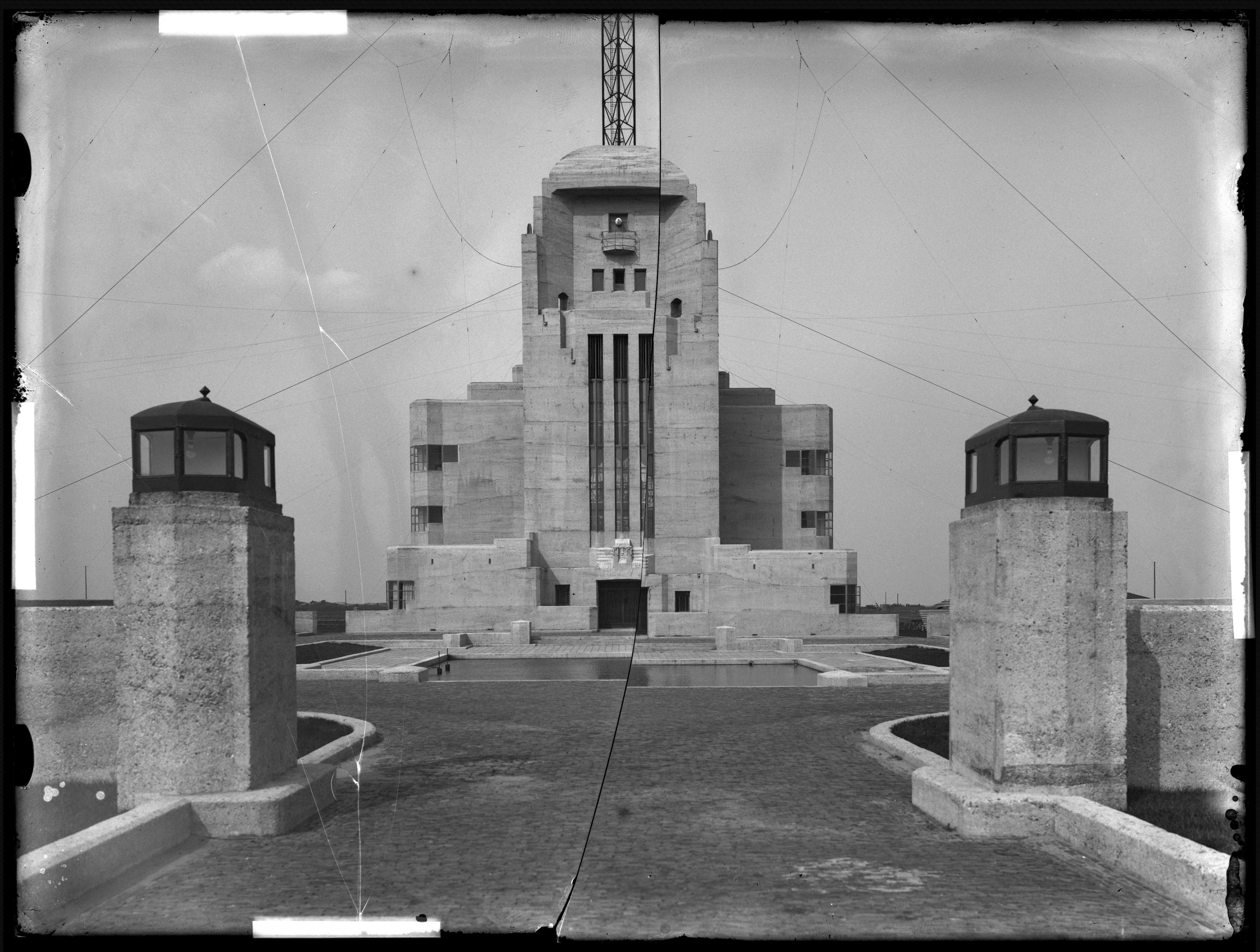 J. M. Luthmann. Radio Kootwijk, 1919-1922. Glass plate negative. Collection Het Nieuwe Instituut.