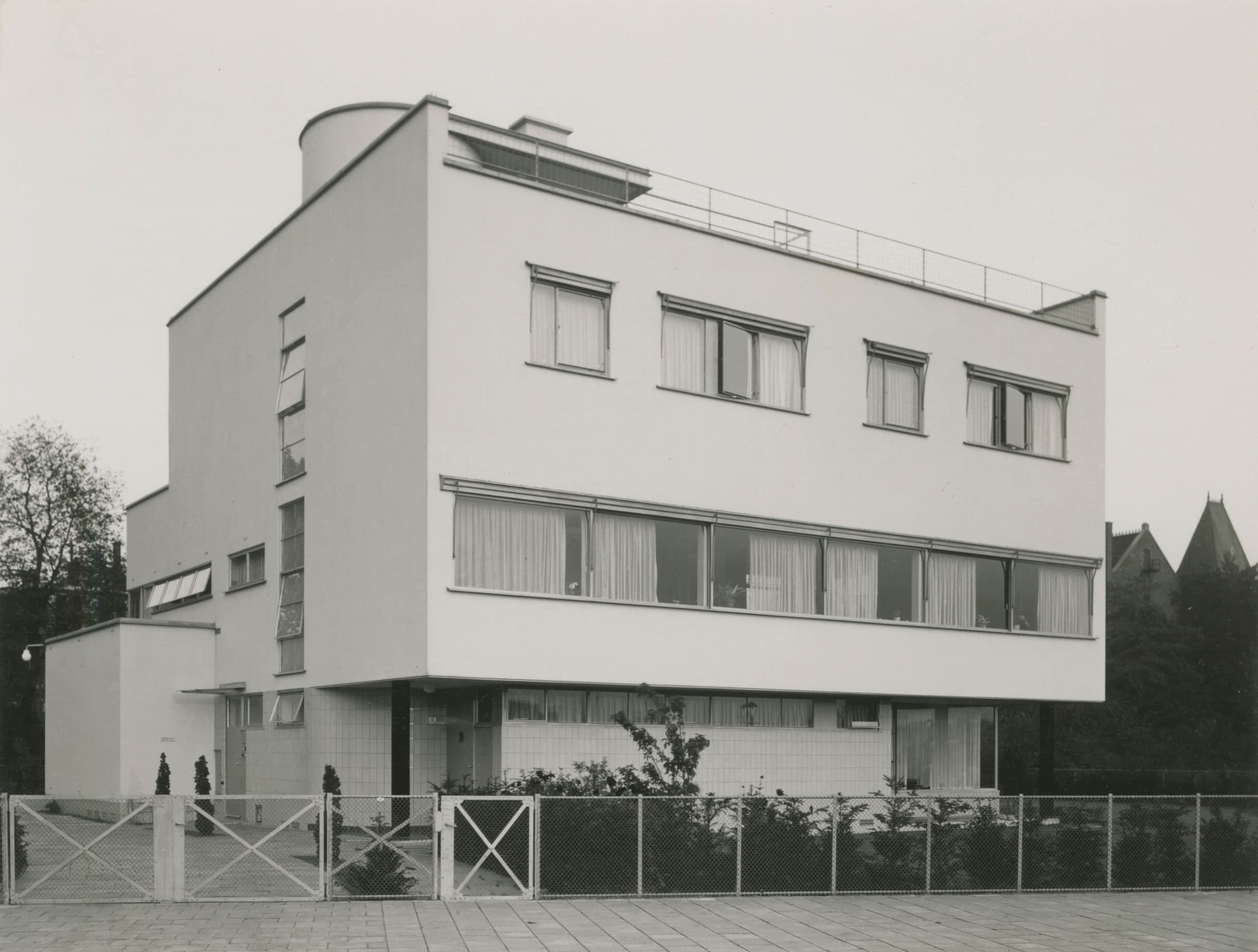 Huis Sonneveld, 1933. Foto: Jan Kamman. Collectie Nieuwe Instituut. © Jan Kamman / Nederlands Fotomuseum. 