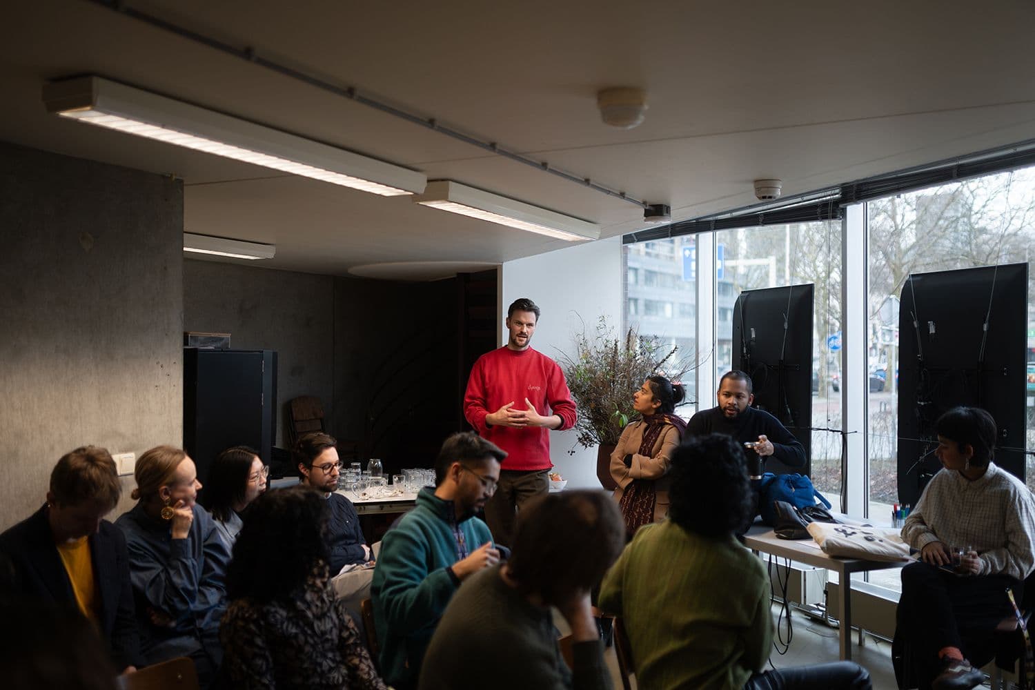 Deelnemers aan de workshop New Currents: Water Preparedness, 2025. Foto: Tomas Mutsaers.