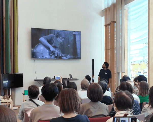 Ram Katzir presenting at the fifth Osaka World Expo Talk Show.