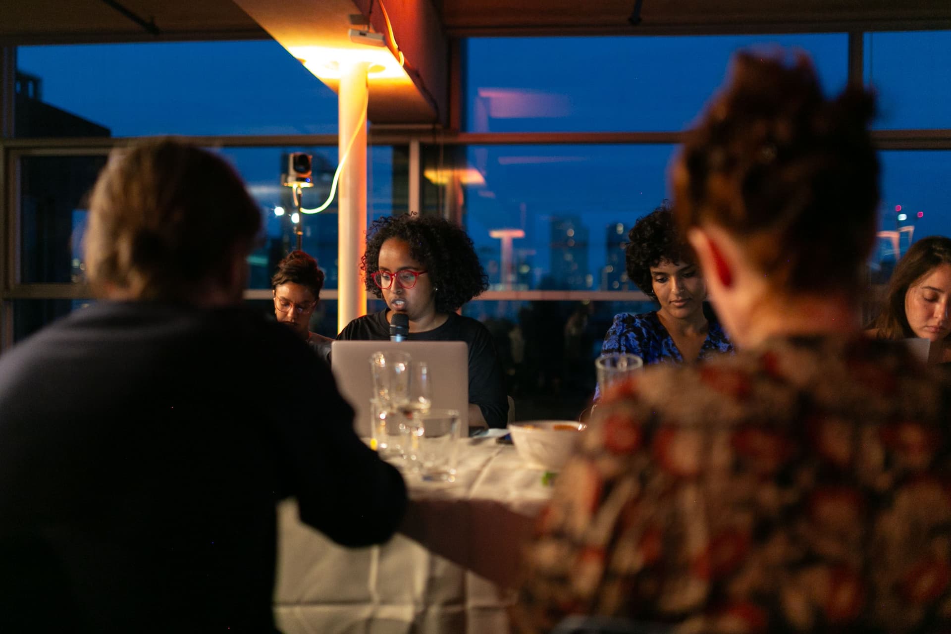 Amal Alhaag at Research Nights: Modernisms along the Indian Ocean, 2023. Photo: Tomas Mutsaers