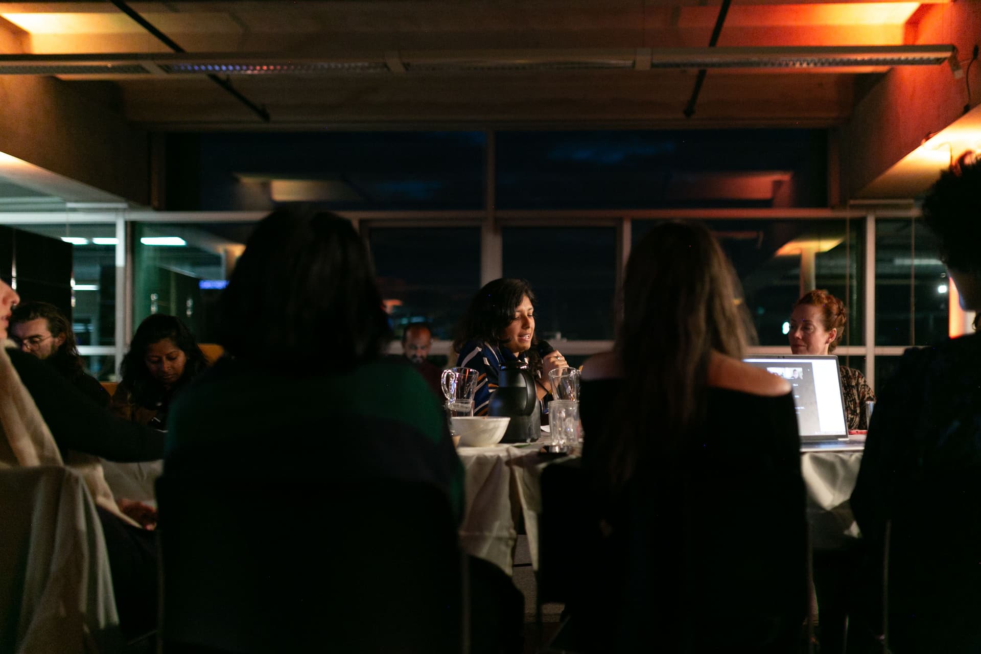Ain Contractor at Research Nights: Modernisms along the Indian Ocean, 2023. Photo: Tomas Mutsaers