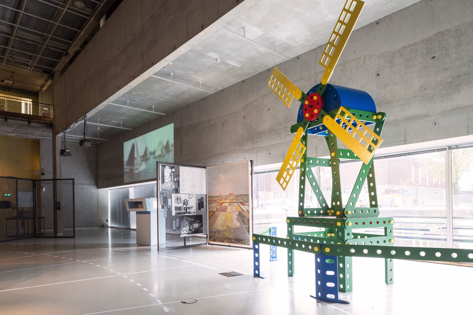  What is the Netherlands. 14 entries to the World Expo. Photo Johannes Schwartz 