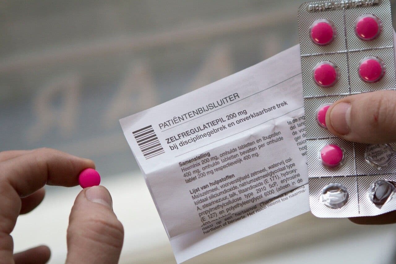 The self regulation pill. Proposition by team Waarmakers (Simon Akkaya & Maarten Heijltjes) and Lino Hellings.  