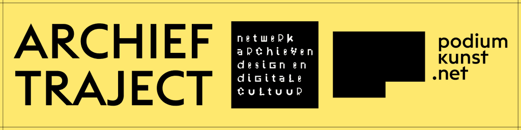 Banner van Archieftraject. Een gele achtergrond met in zwarte letters Archieftraject, Podiumkunst.net en het logo van NADD.