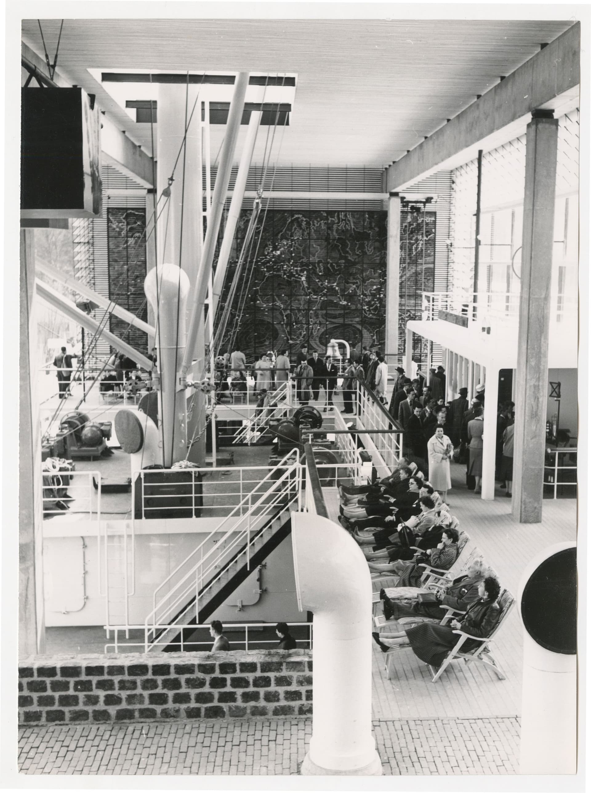  Dutch Pavilion World Expo, Brussels 1958. Photo Cees van der Meulen. © Nederlands Fotomuseum / Cees van der Meulen 
