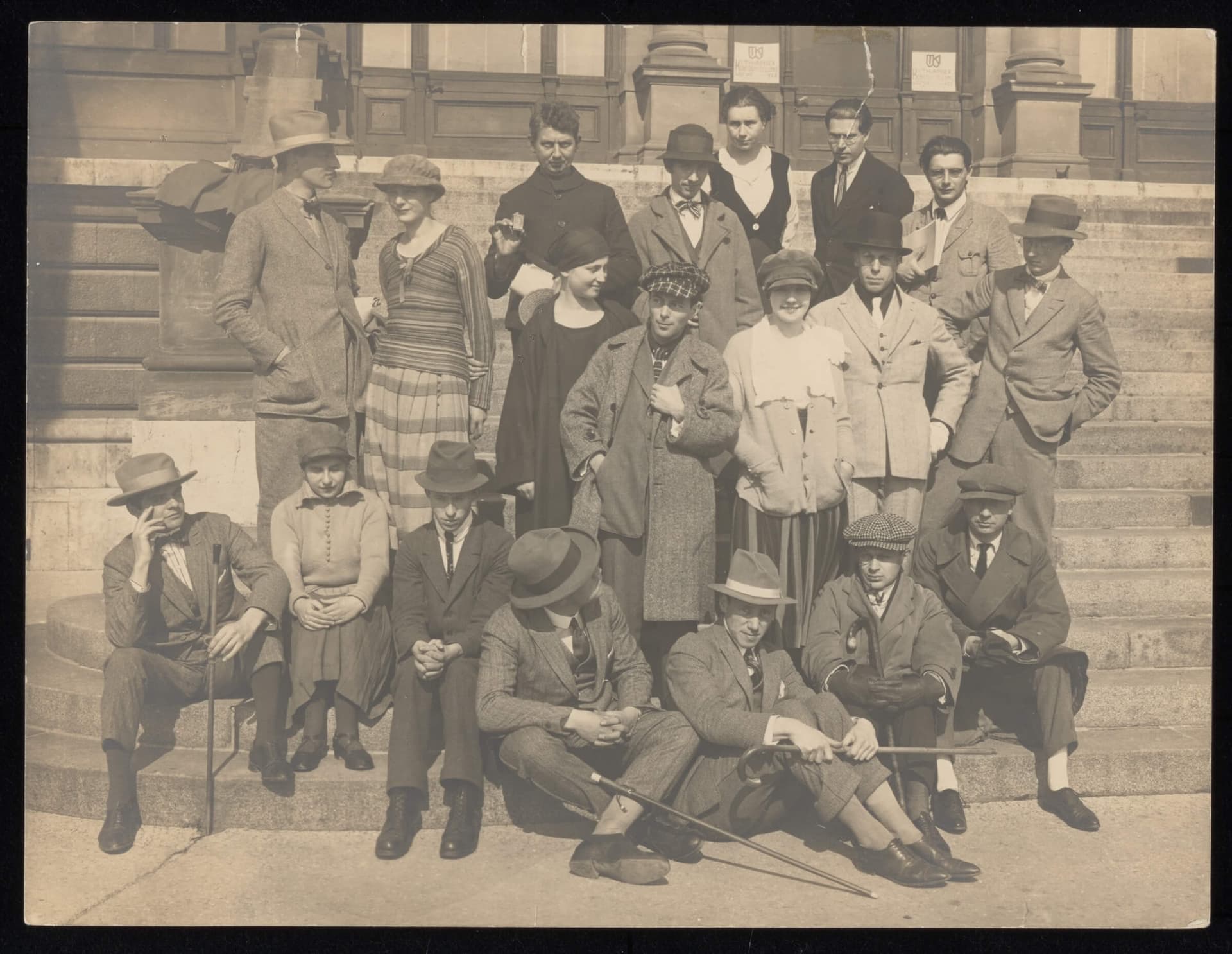 Group photo from Van Eesteren’s archive, with El Lissitzky (middle row, 2nd from left), Nelly and Theo van Doesburg (middle row, 3rd and 4th from left), and Cornelis van Eesteren (bottom row, 4th from left). Photographer unknown. Collection Het… 