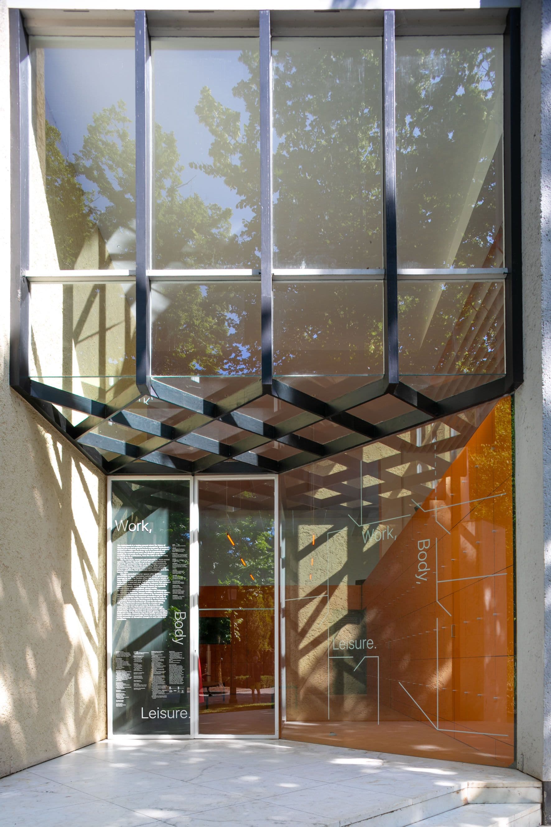 Dutch Pavilion WORK, BODY, LEISURE. 16th International Architecture Exhibition - La Biennale di Venezia, FREESPACE. Photo: Daria Scagliola 