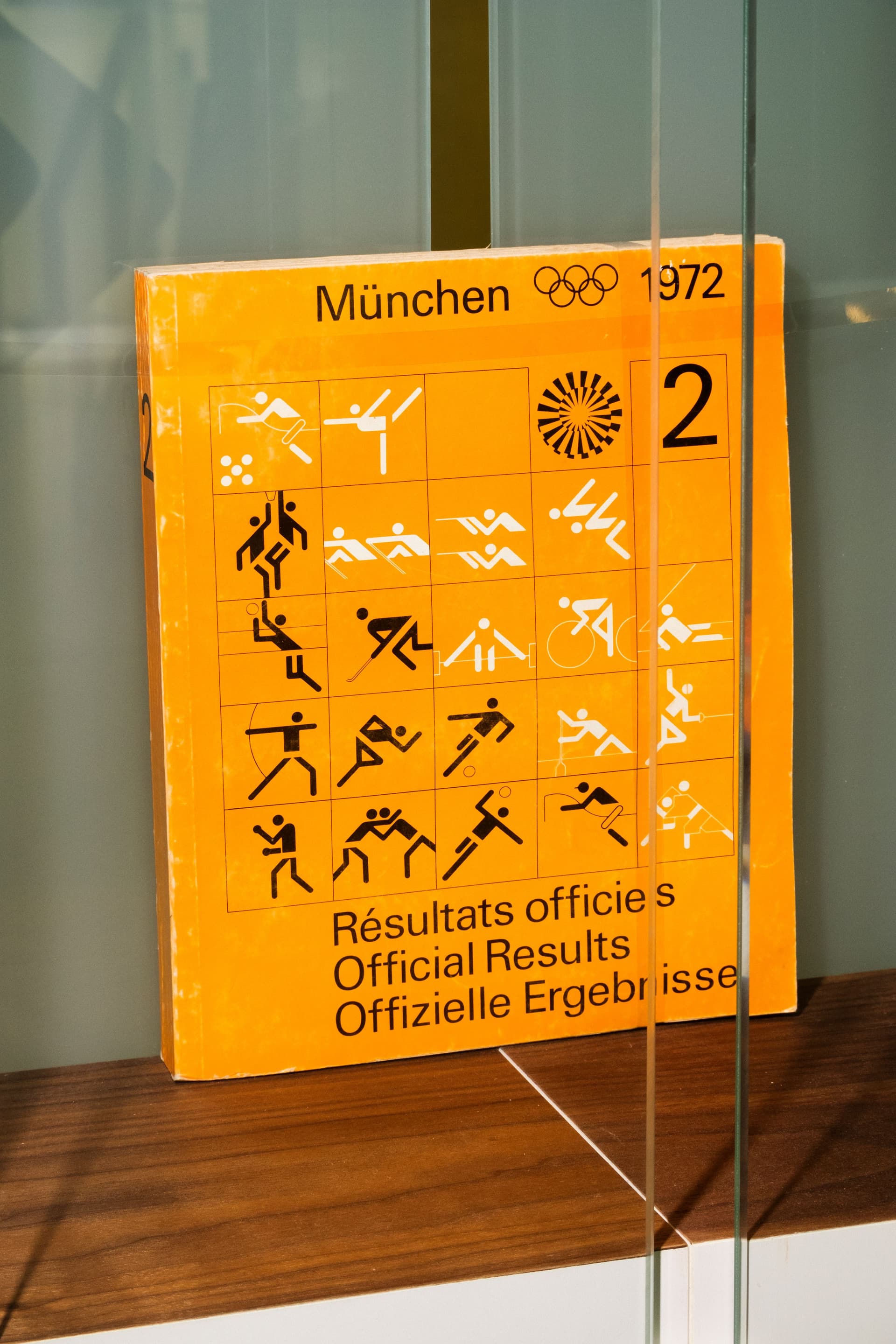 Official Results book 1972 Olympic Games, photo Johannes Schwartz 