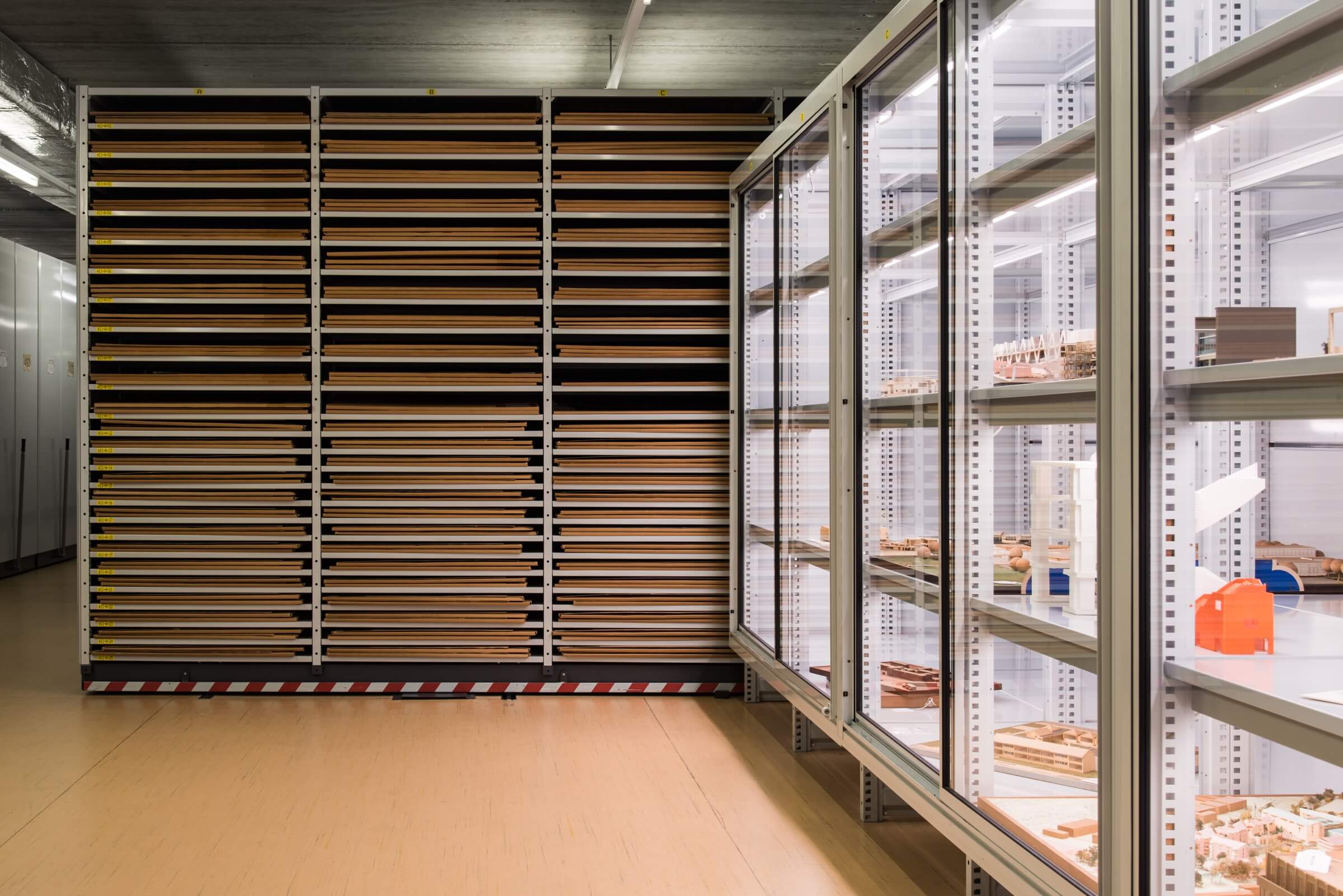 Archiefmateriaal in het depot van het Nieuwe Instituut