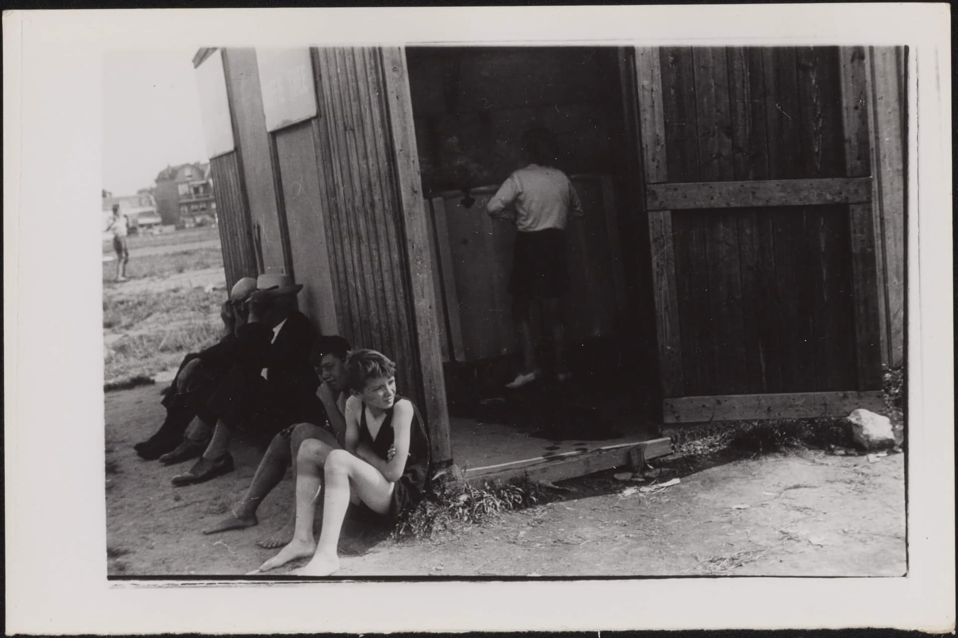 Piet Zwart, self made holiday home on the so called 'crisis beach' in Rotterdam, 1932. Collection Het Nieuwe Instituut, ZWAR ph264a 