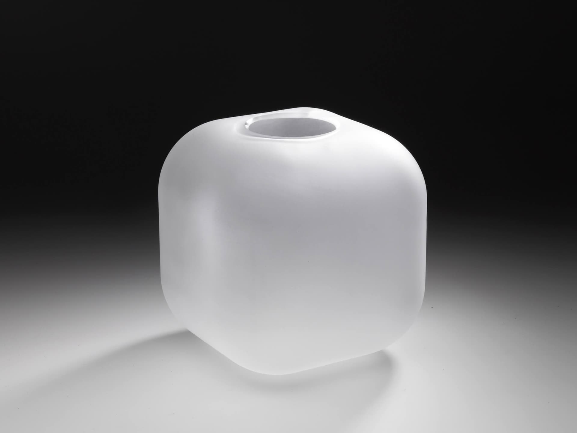 The Copier vase. Photo Tom Haartsen 