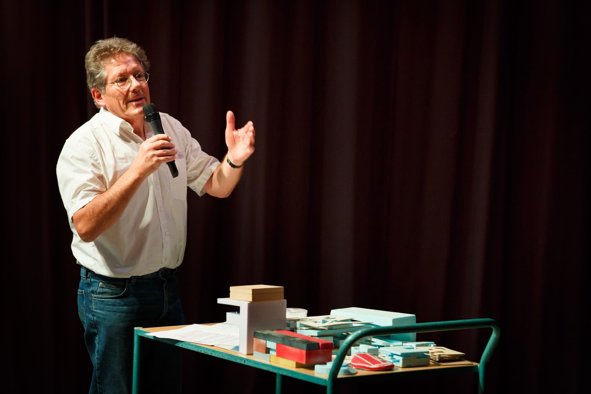 Thursday Night: The archives of MVRDV and Zaha Hadid Architects. Moderator Maarten Kloos. Photo Fred Ernst