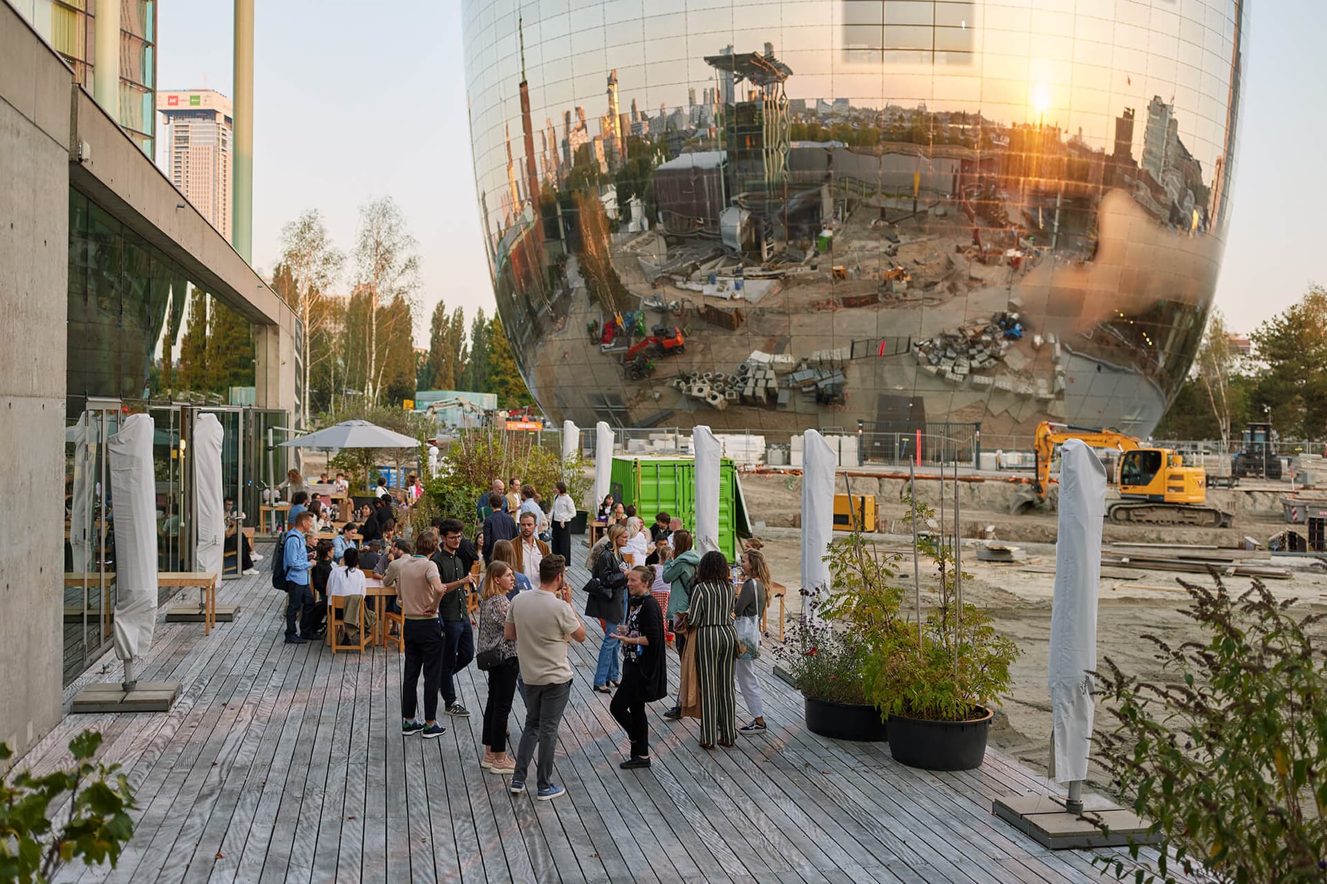 Opening ‘De architectuur van een wondere wereld’, 4 september 2021 in Het Nieuwe Instituut. Foto: Aad Hoogendoorn.  