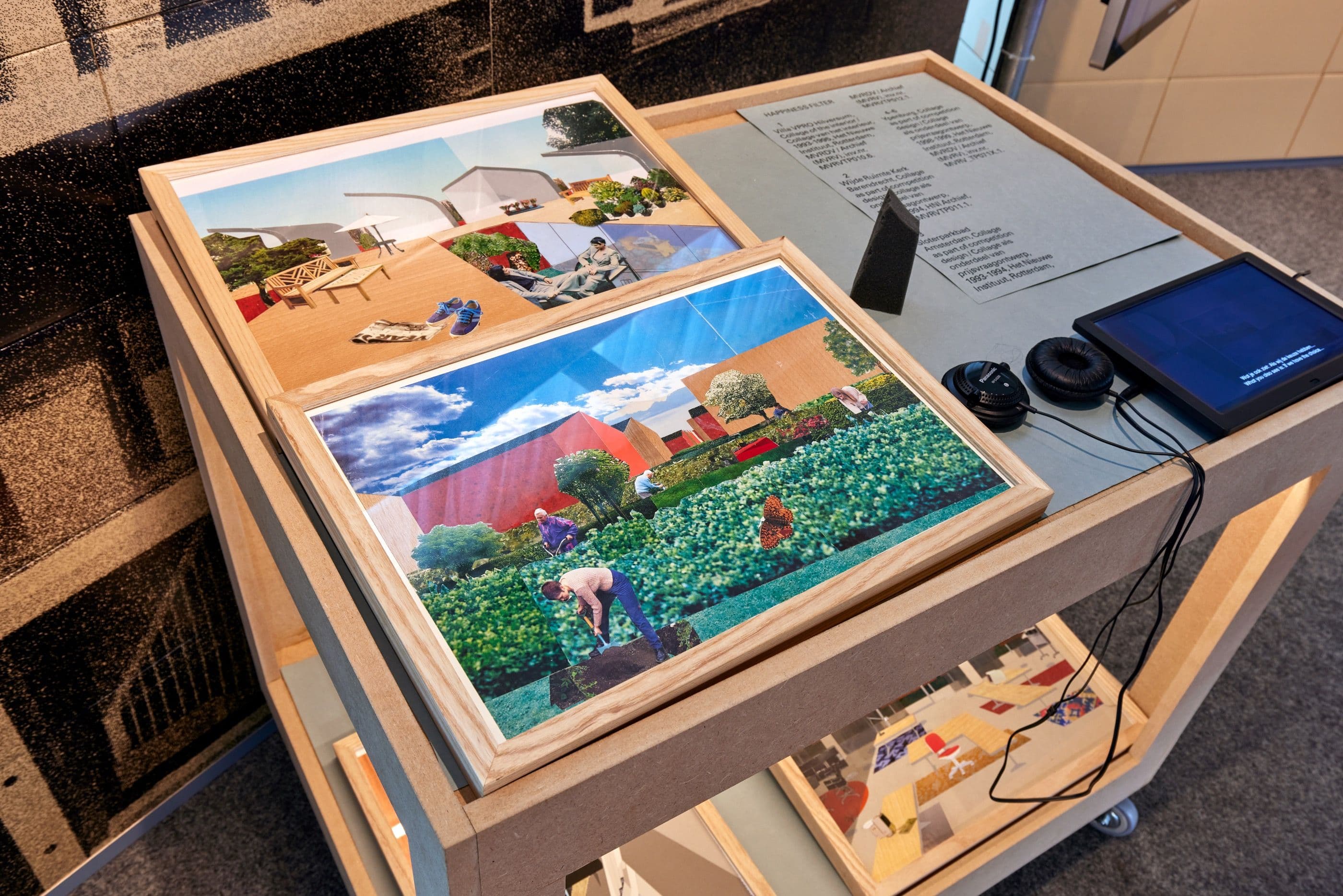 Impressie van de tentoonstelling MVRDVHNI: The Living Archive of a Studio, Het Nieuwe Instituut 2021-2022. Foto door Aad Hoogendoorn 