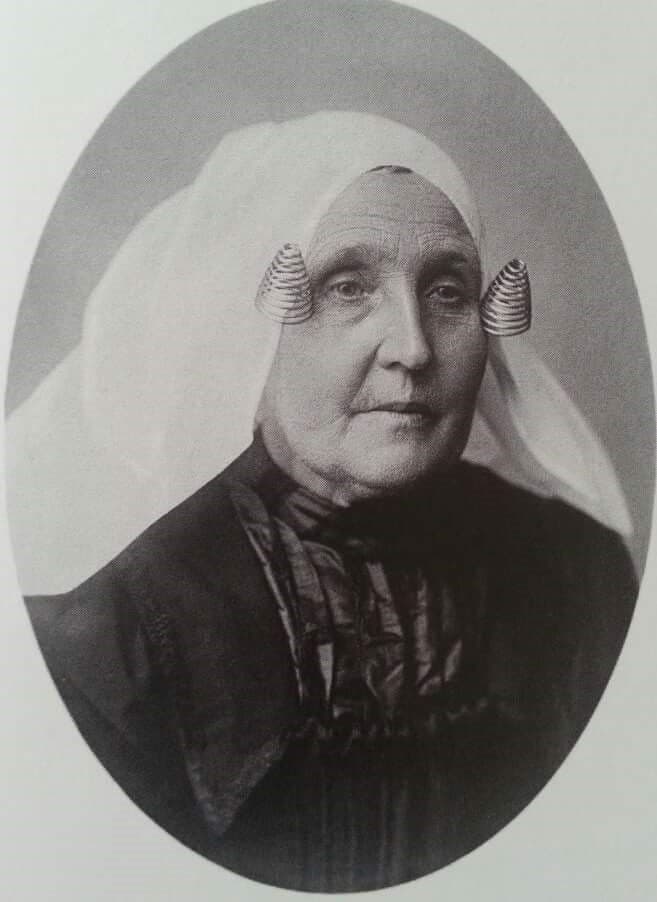 Geertje de Koning-van der Giessen, the writer's great-great-grandmother. Photograph, private collection. 