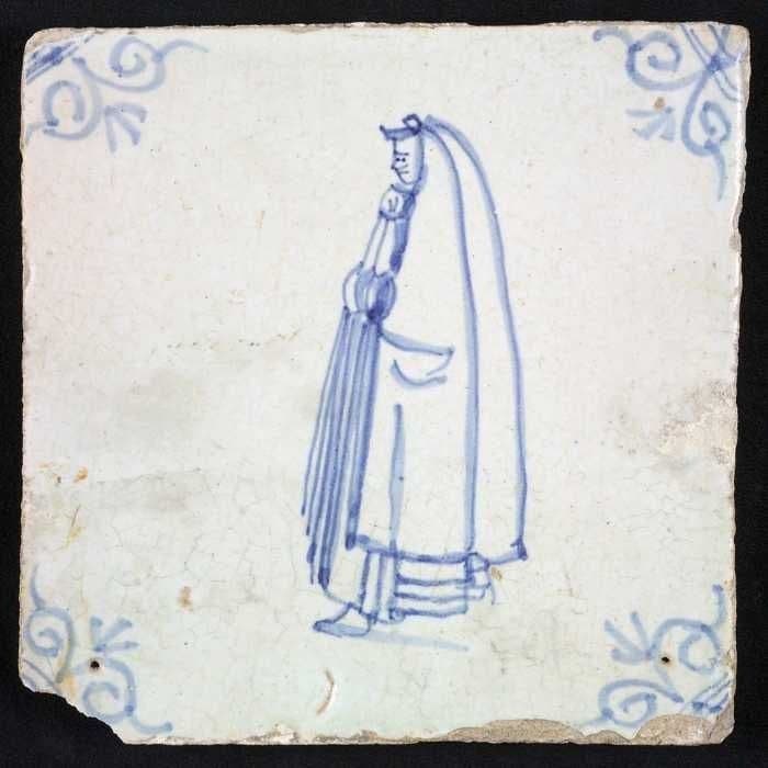 Wall tile with the image of a woman in a hood. Rotterdam, 17th century. Museum Rotterdam. 