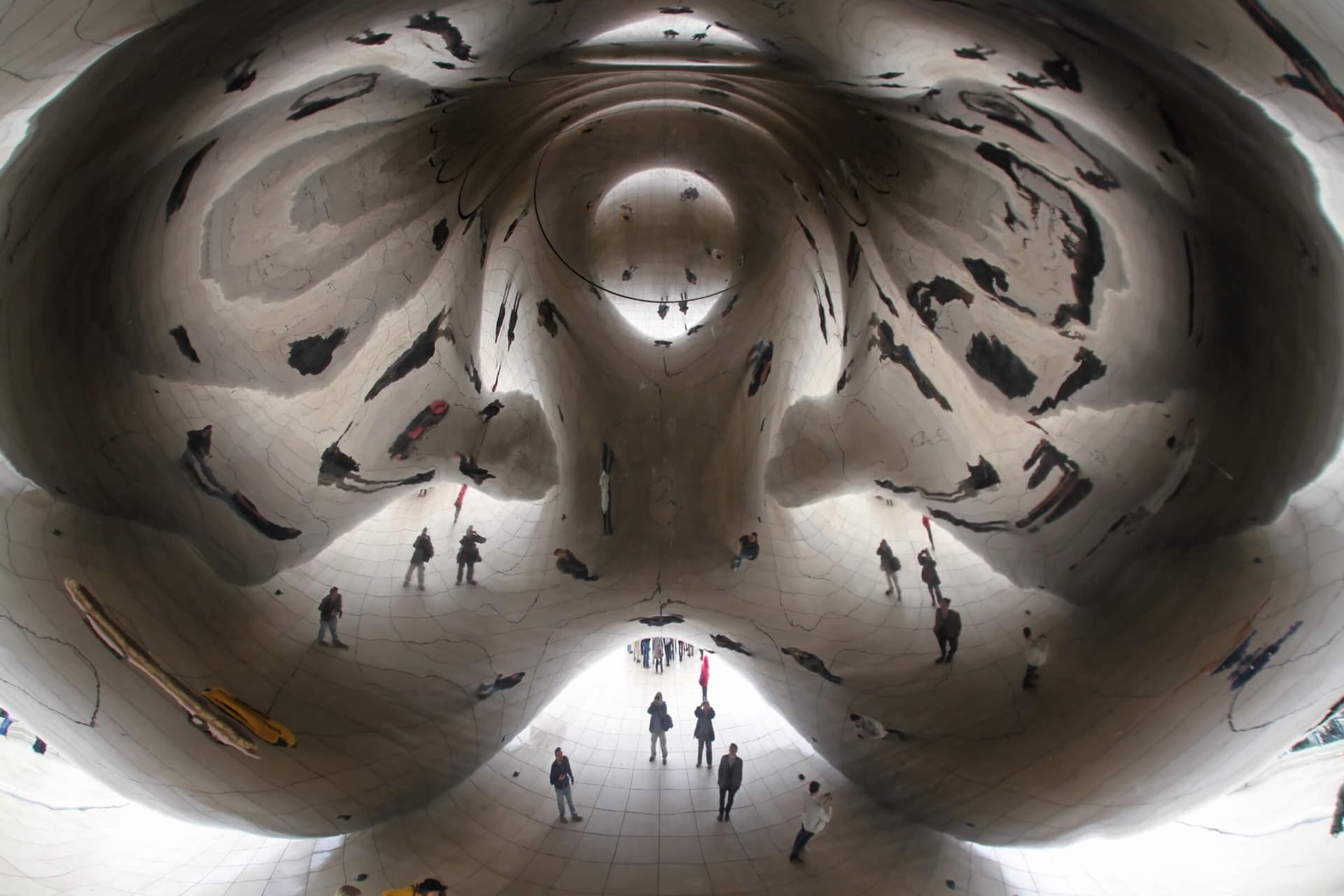 Cloud Gate, Millenium Park, Chicago van Anish Kapoor. Foto Tony Hisgett 