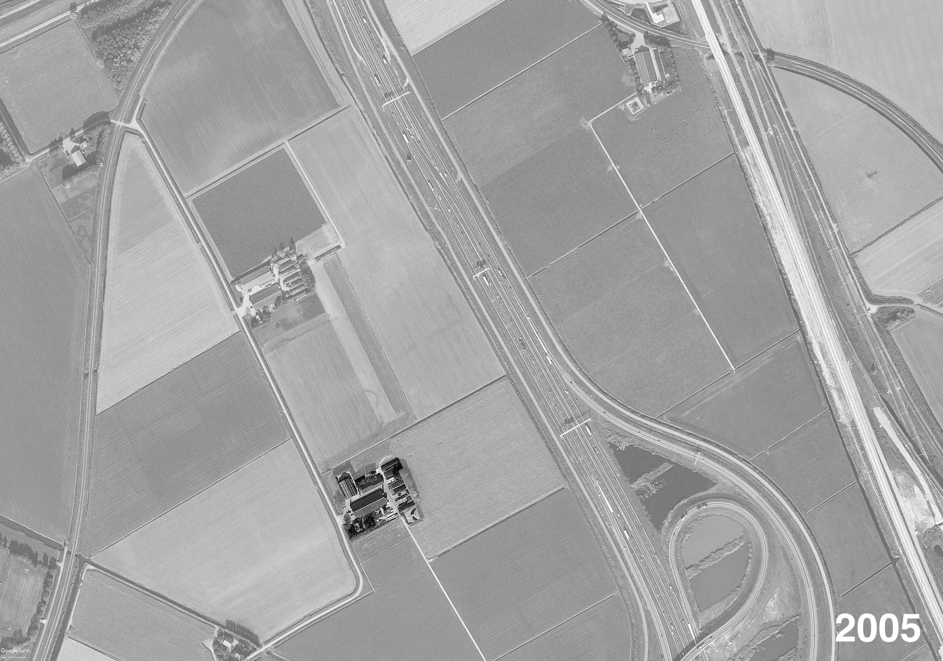 Dairy farm De Klaverhof is located next to the A16 motorway, southeast of Rotterdam. In close proximity we see two other farms. 
Image: Edited Google Earth Aerial, Moerdijk, 2005. 