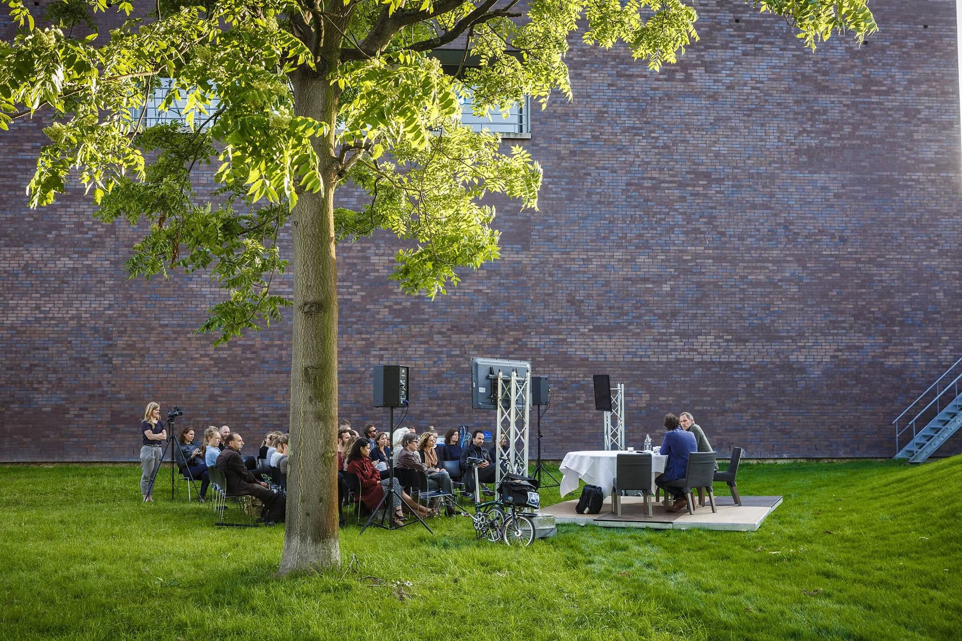 An evening with Bjarne Mastenbroek, Iwan Baan and Sami Rintala. Photo Matthijs Immink. 