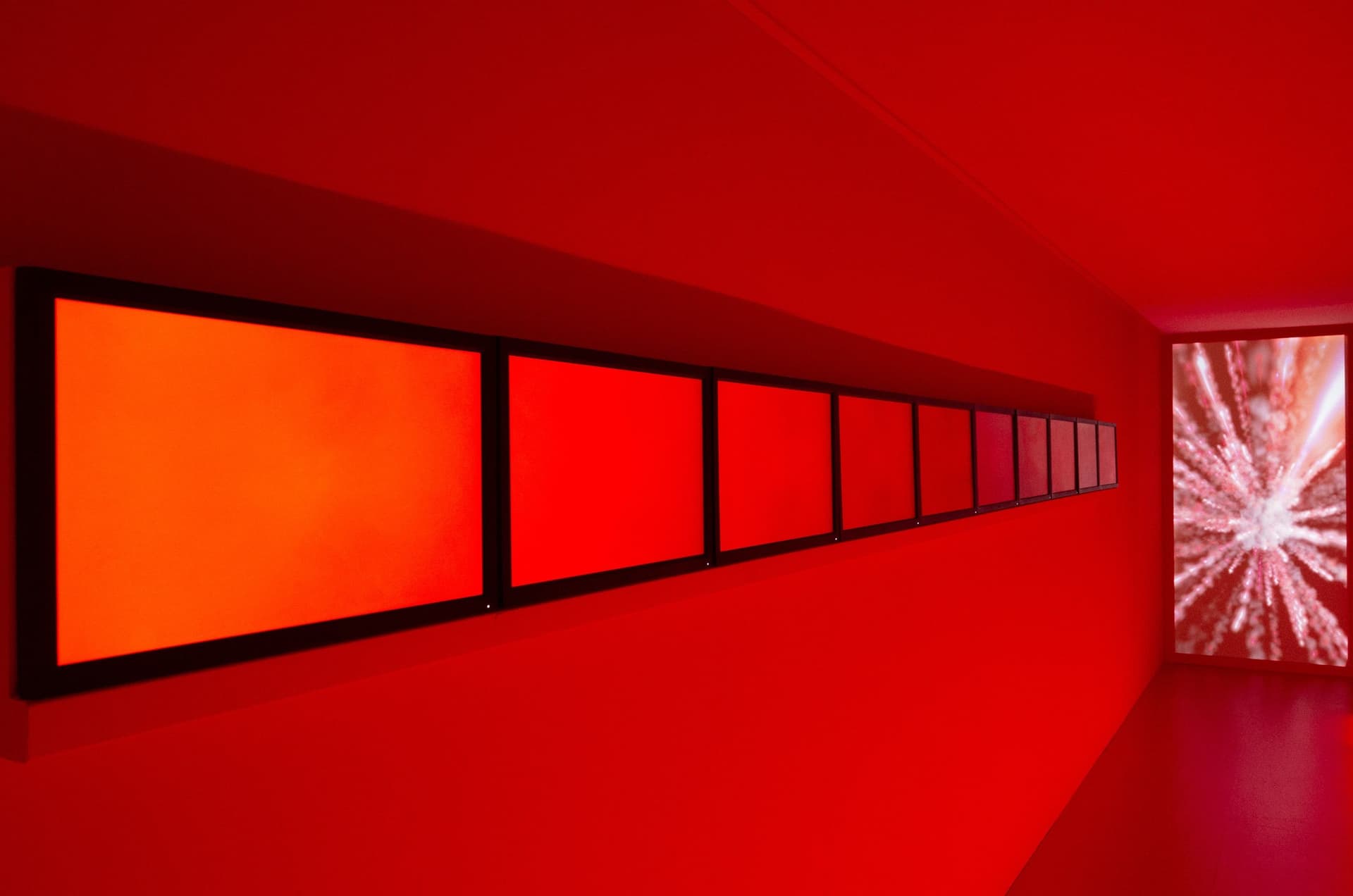 Maarten Meij, 'Calculated Combustion', in 'Lithium', Het Nieuwe Instituut 2020. Photo: Johannes Schwartz. 