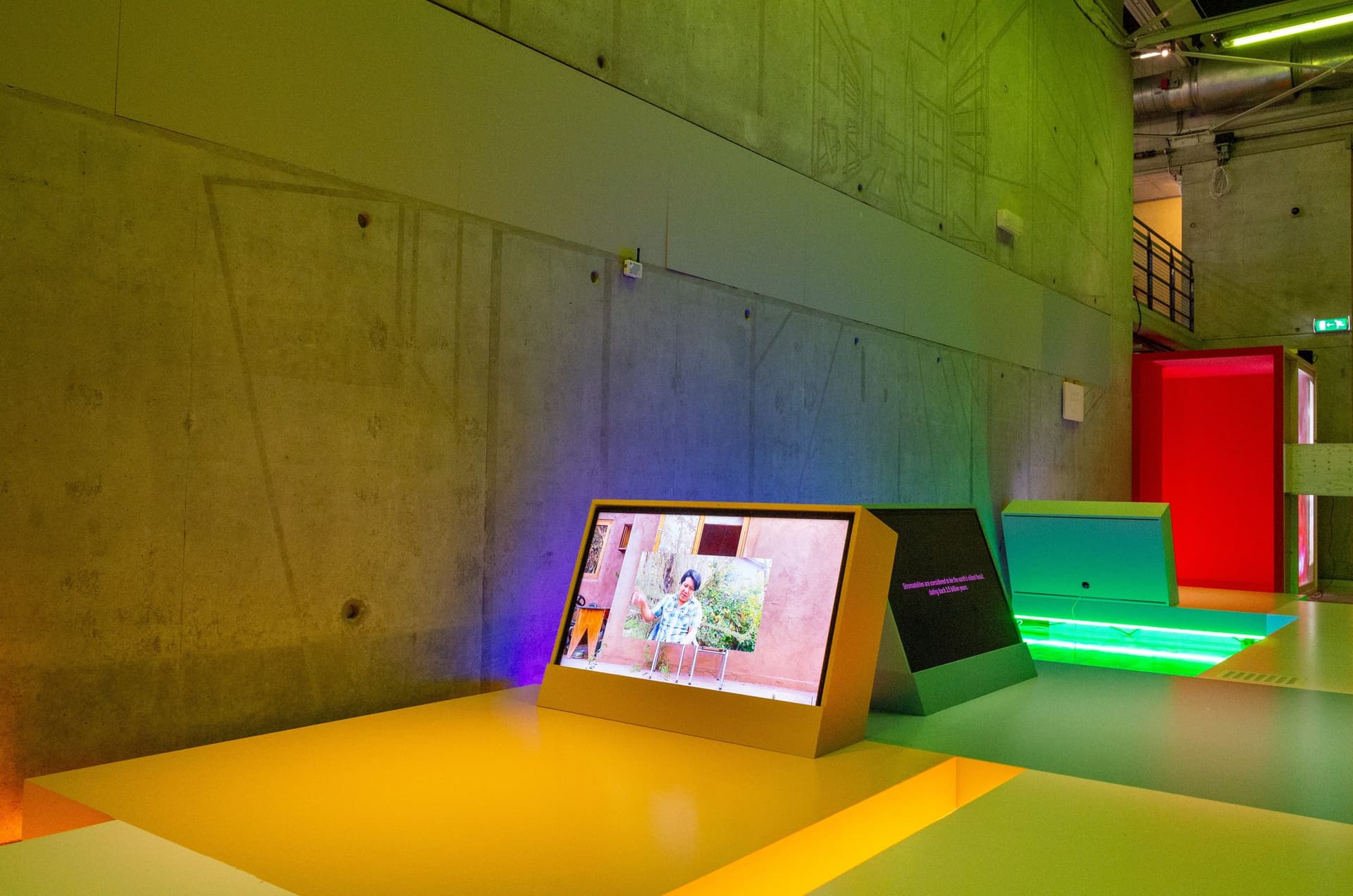 Lithium, Het Nieuwe Instituut, 2020. Photo: Johannes Schwartz. 