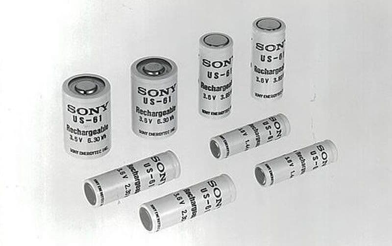 Film by Alice Wong. Image source: Sony Energytec, 1991.