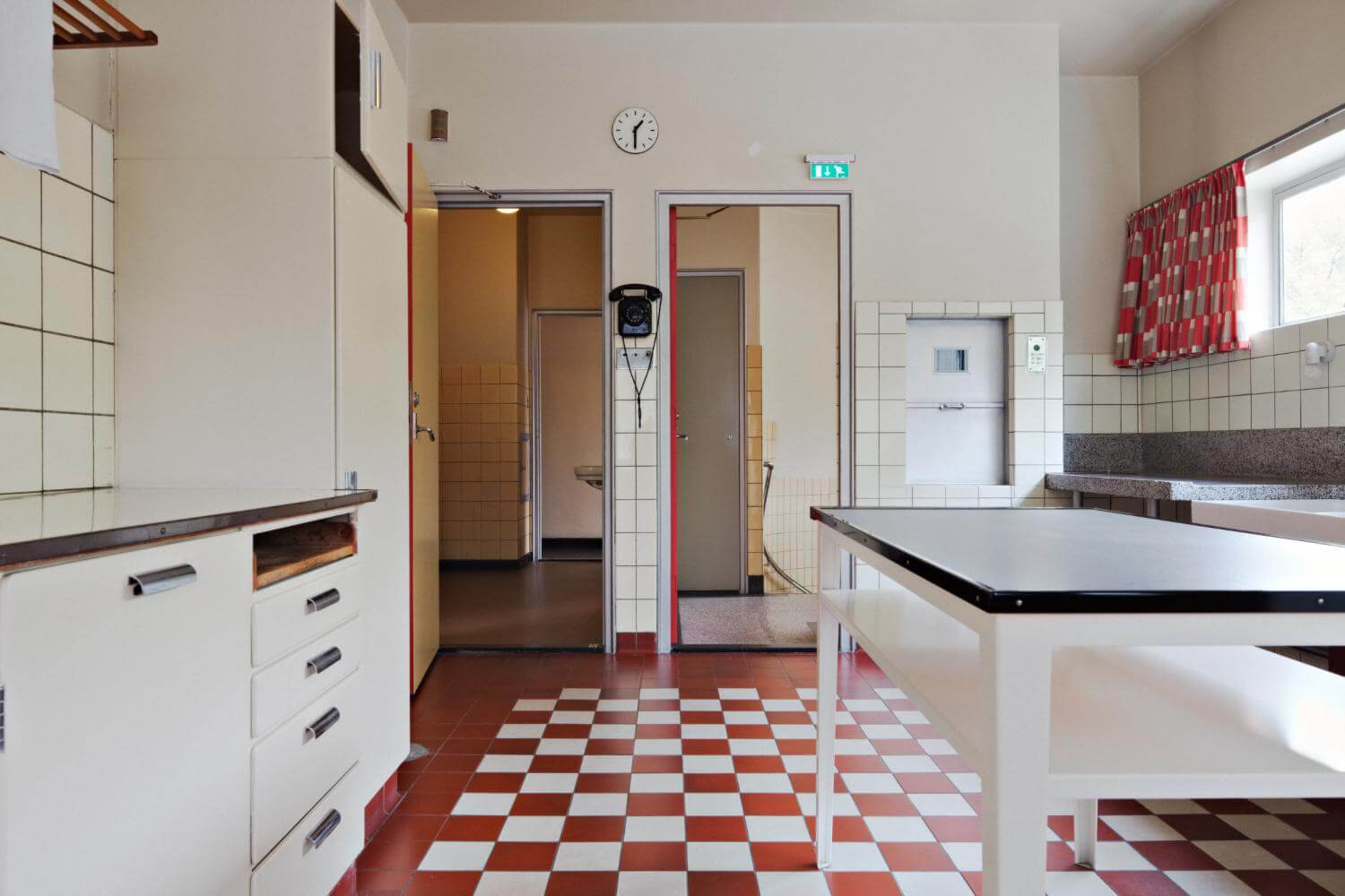 Keuken in Huis Sonneveld. Foto Johannes Schwartz. 