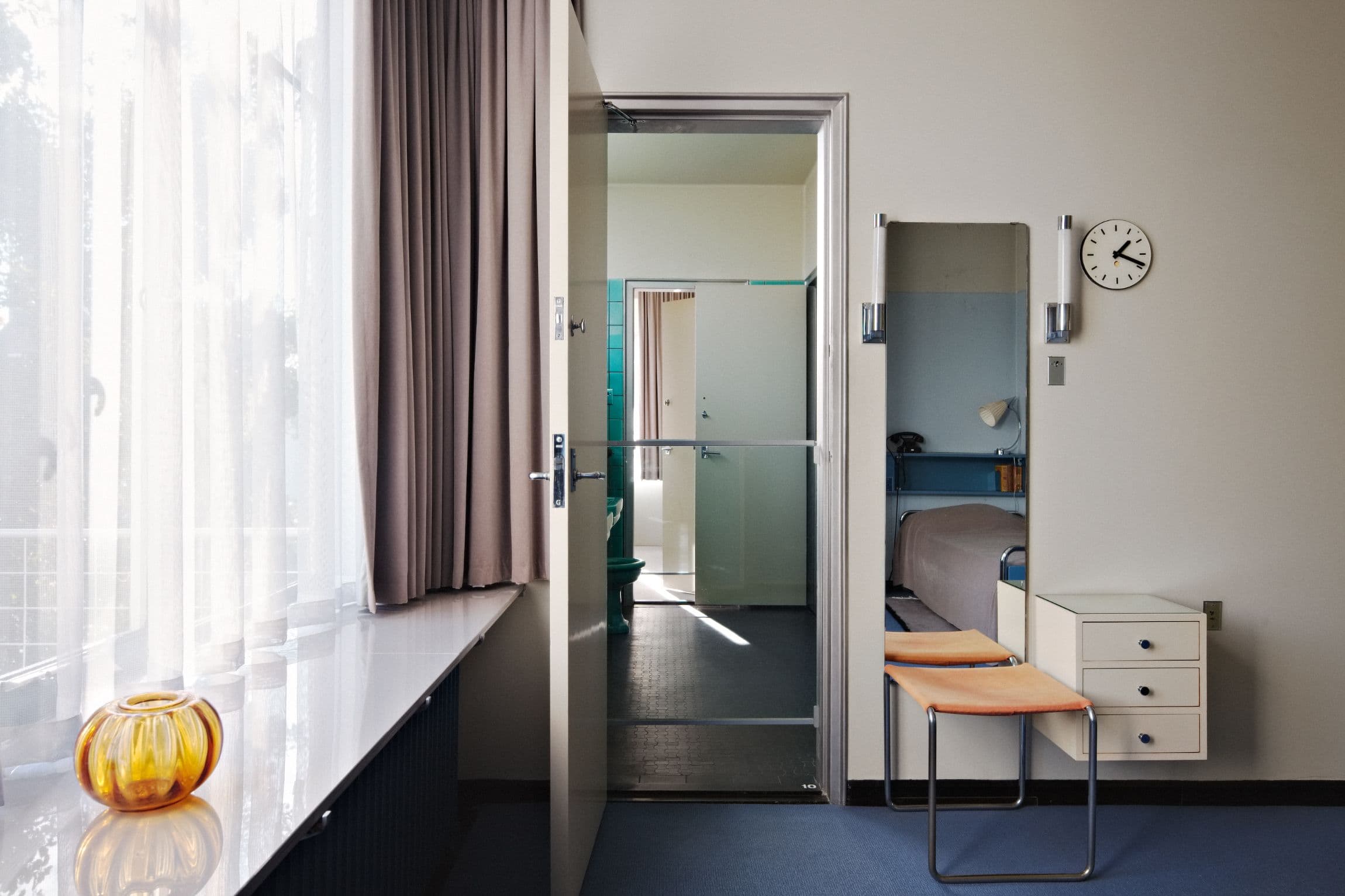 Sonneveld House, eldest daughter's bedroom. Photo Johannes Schwartz 