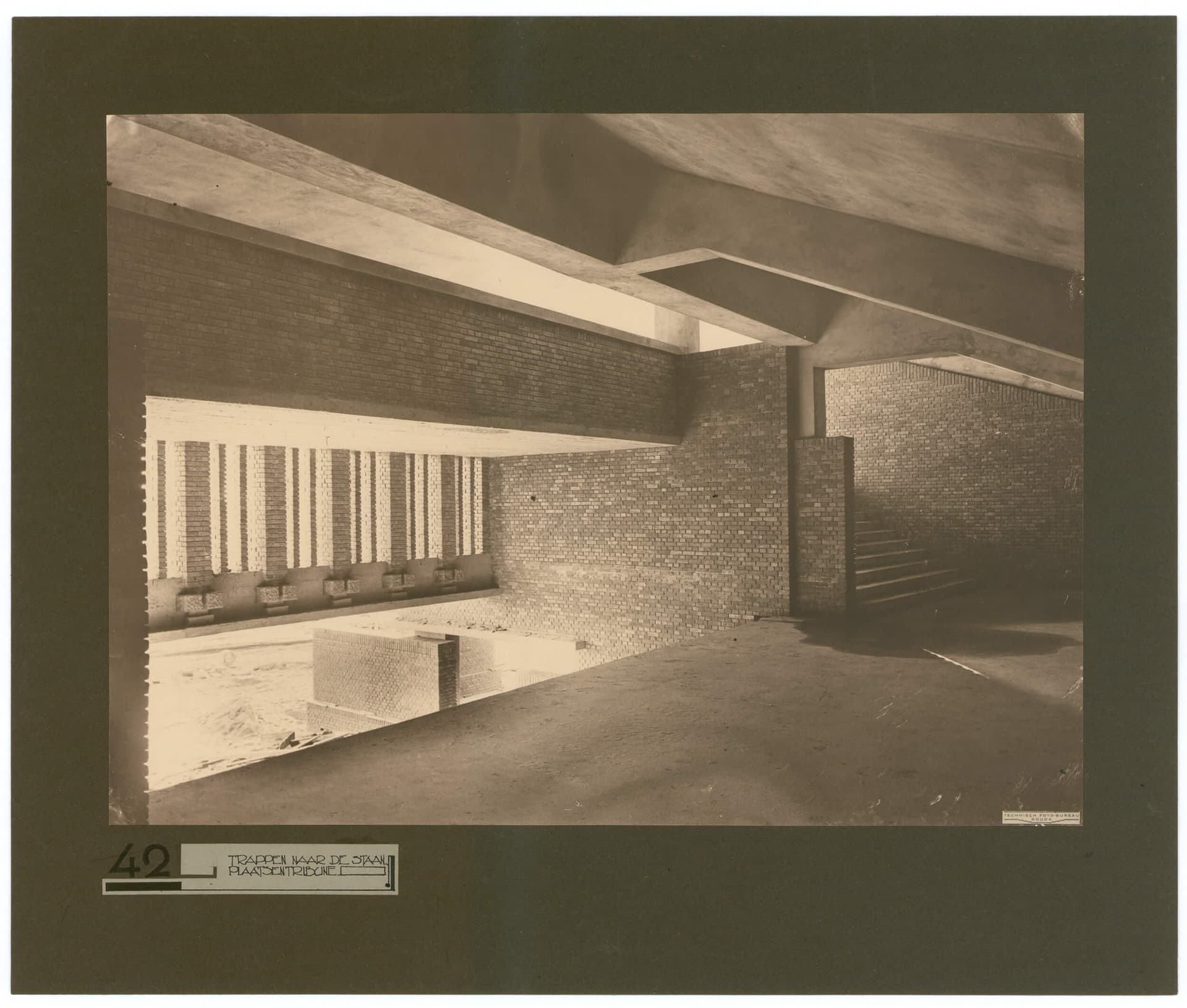 'Trappen naar de staanplaatsentribune'. Jan Wils. Olympic Stadium Amsterdam, 1928. Photo Technisch Fotobureau Gouda. Collection Het Nieuwe Instituut, WILS ph170 